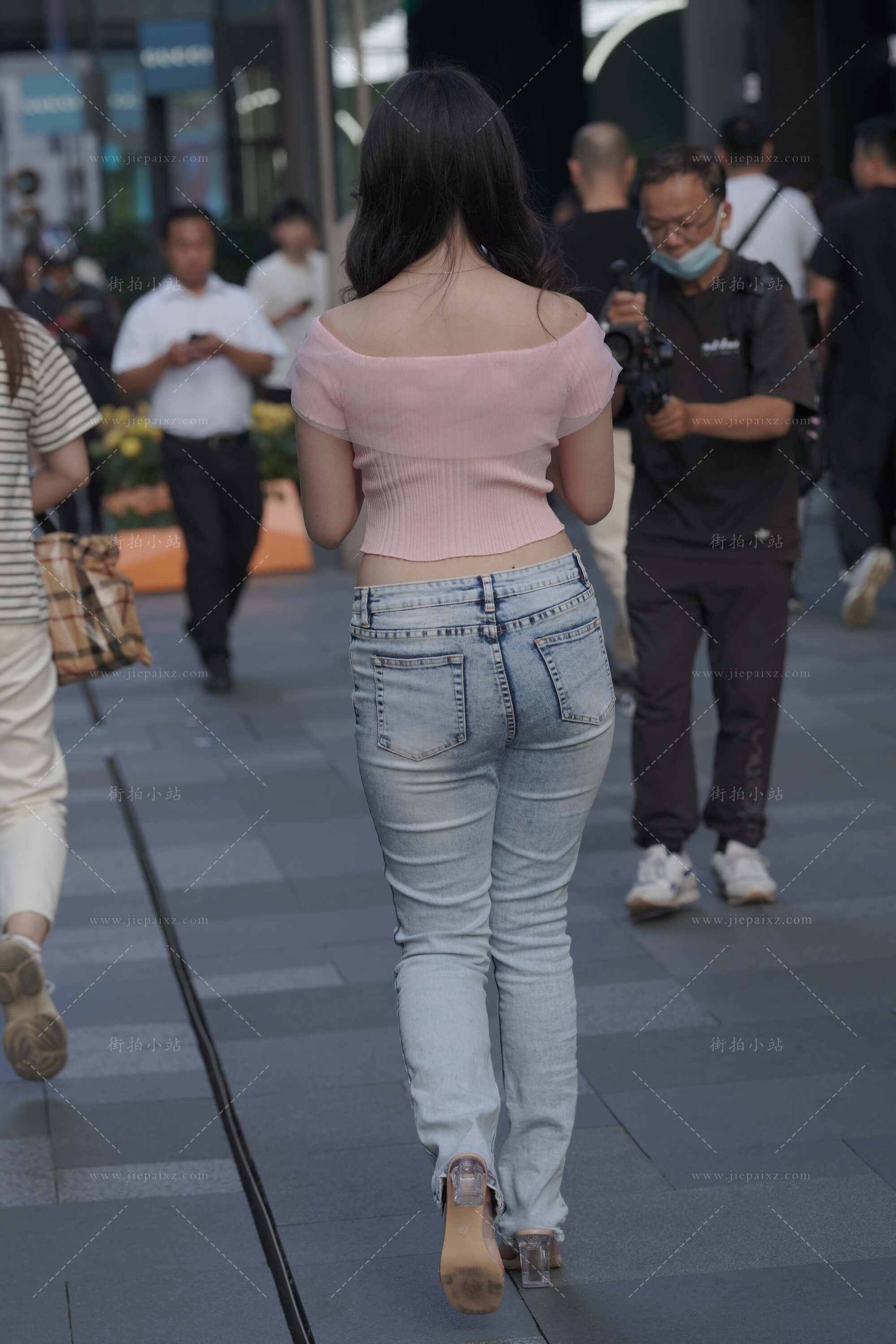 3413212xdsmxq5qe.jpg