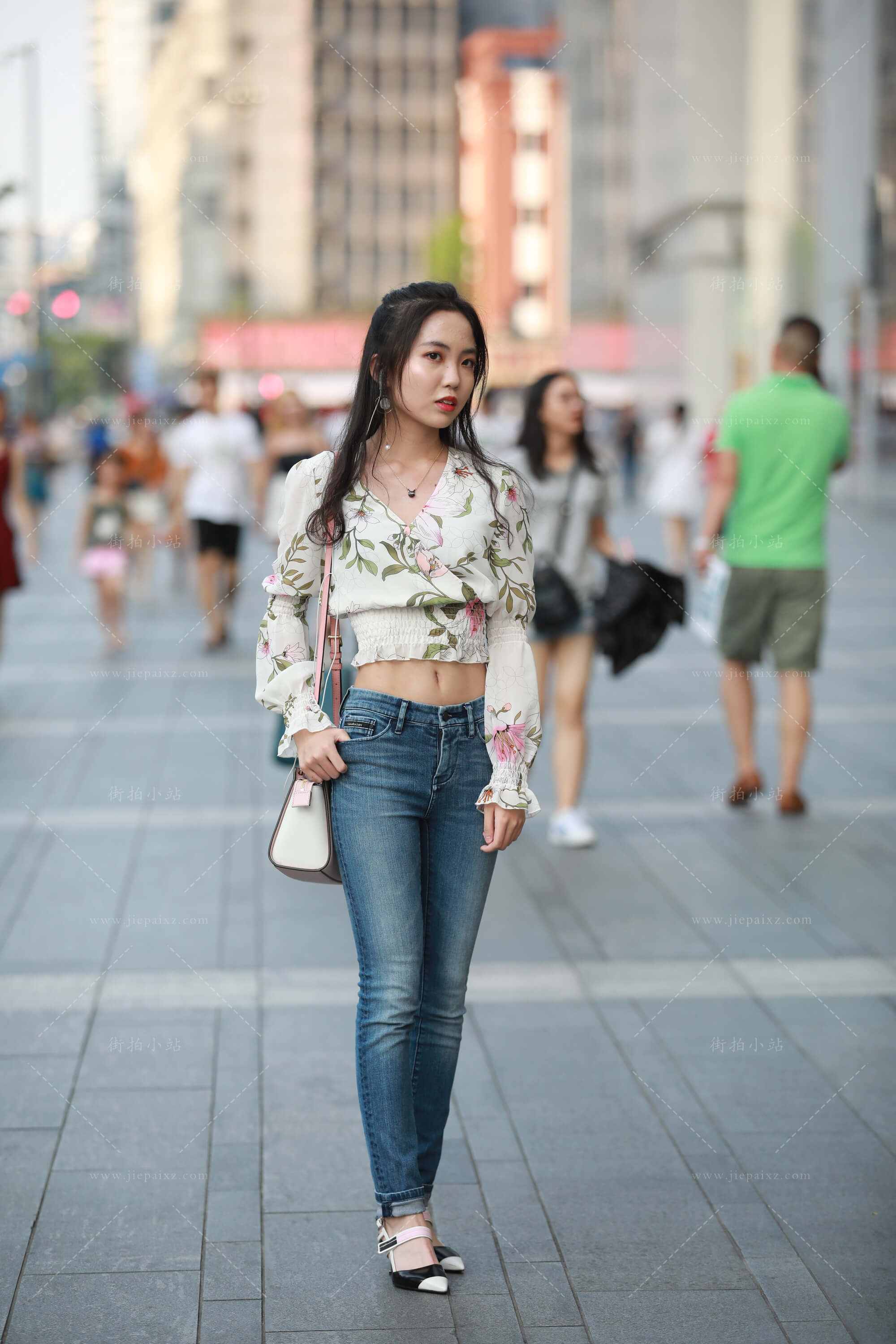 34052o2ug3nd3vsi.jpg