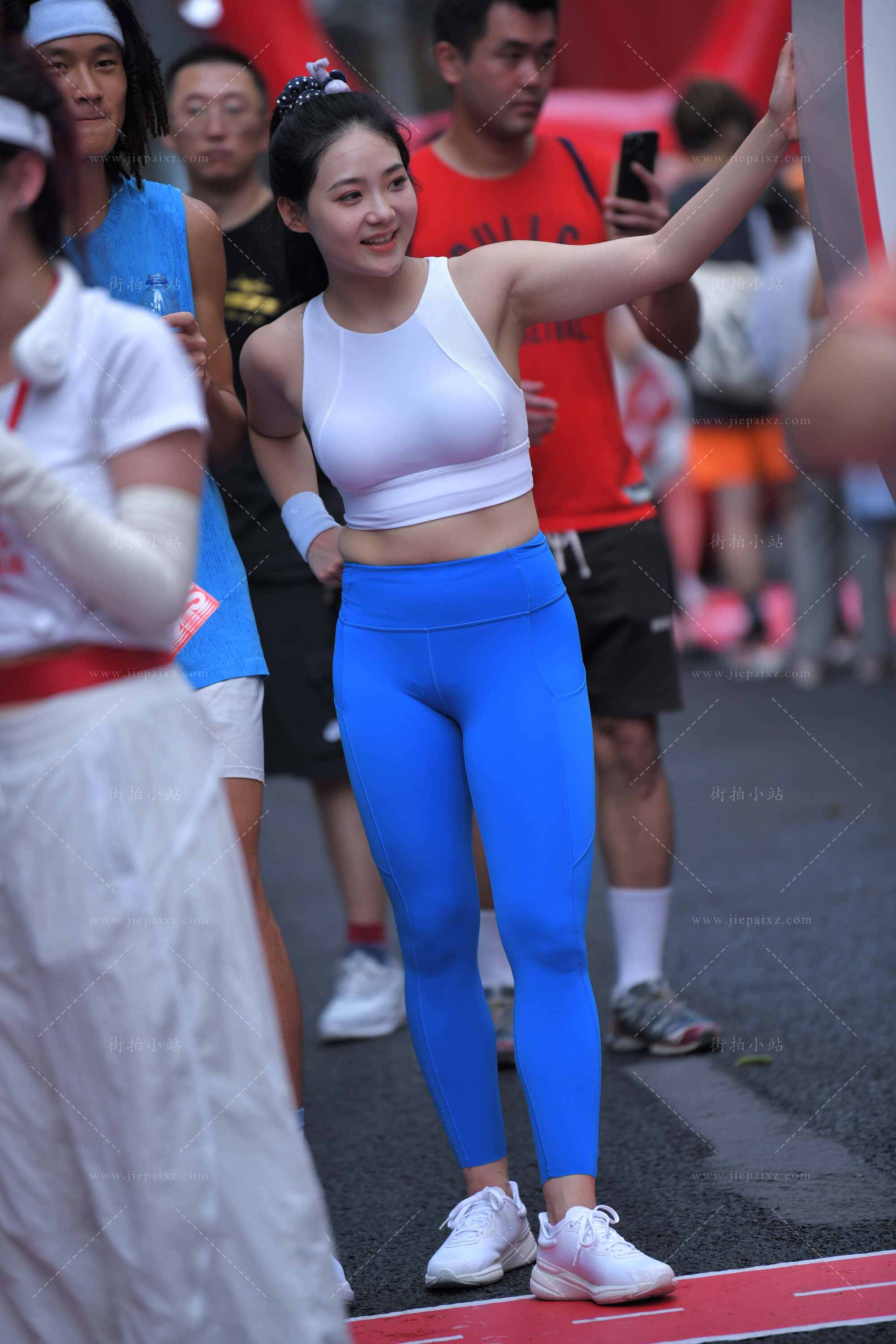 34733jpwfmmsmp44.jpg