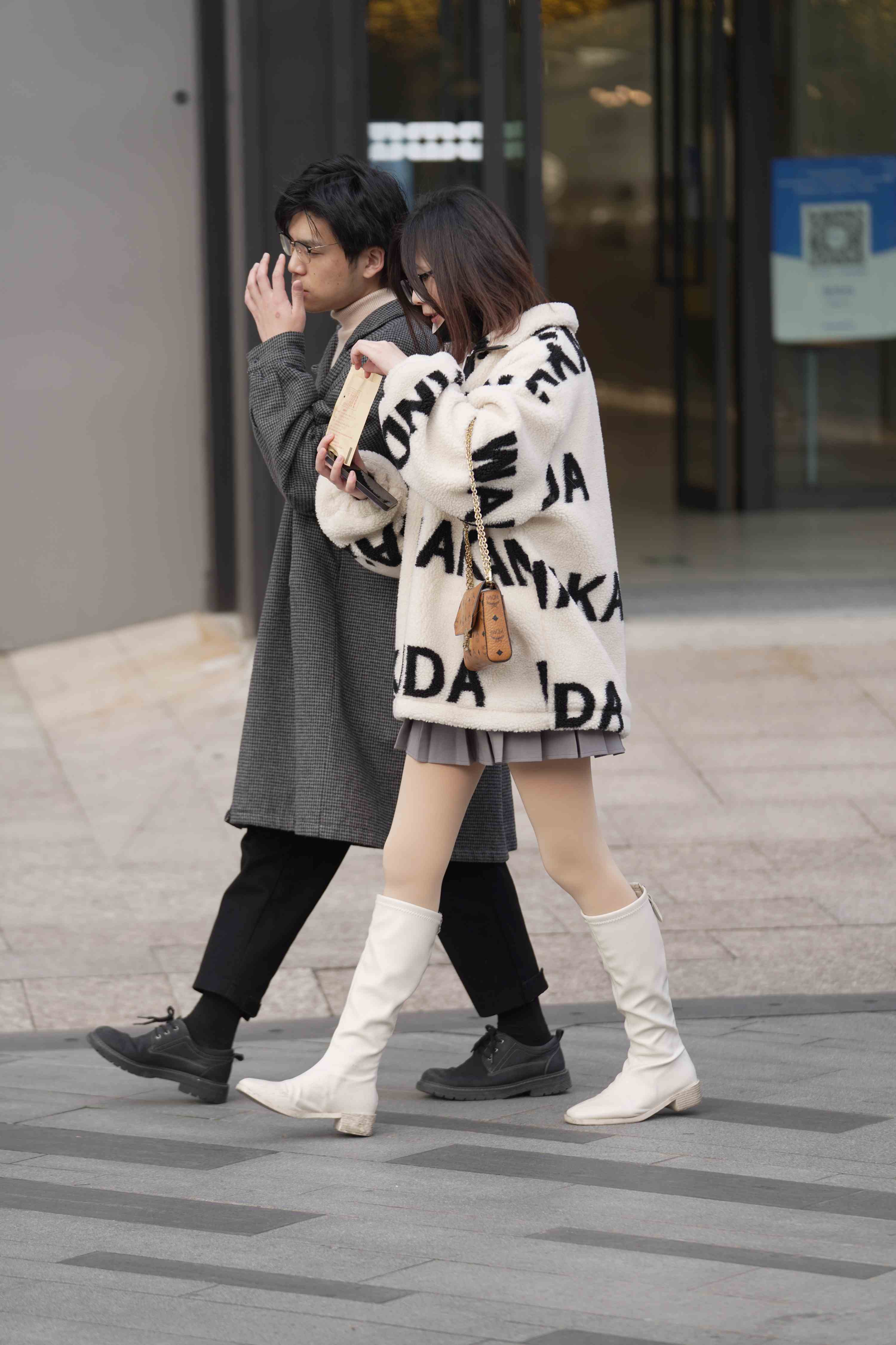 277417-mmb1lwdv2sc.jpg