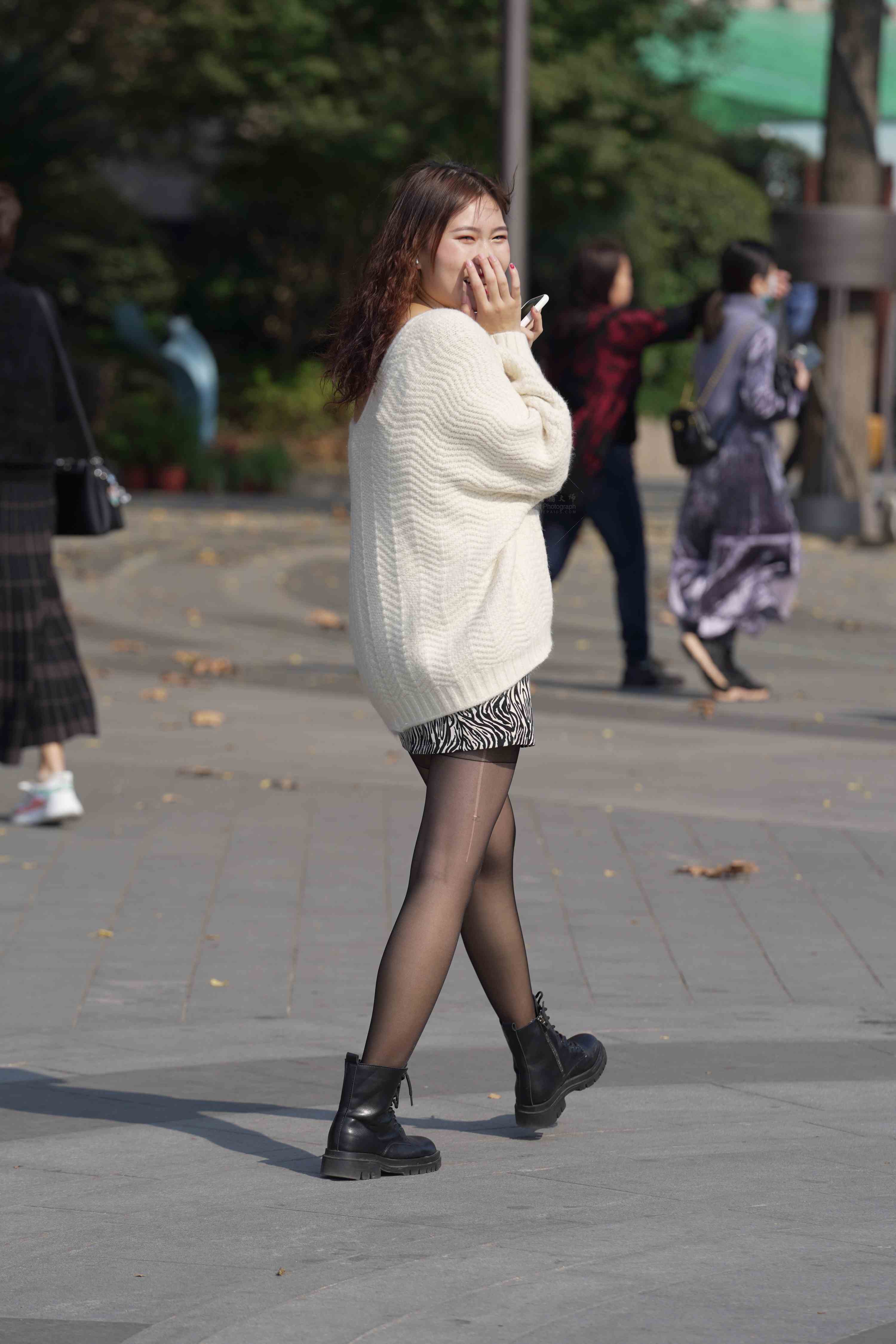 276767-sxtqarisebv.jpg