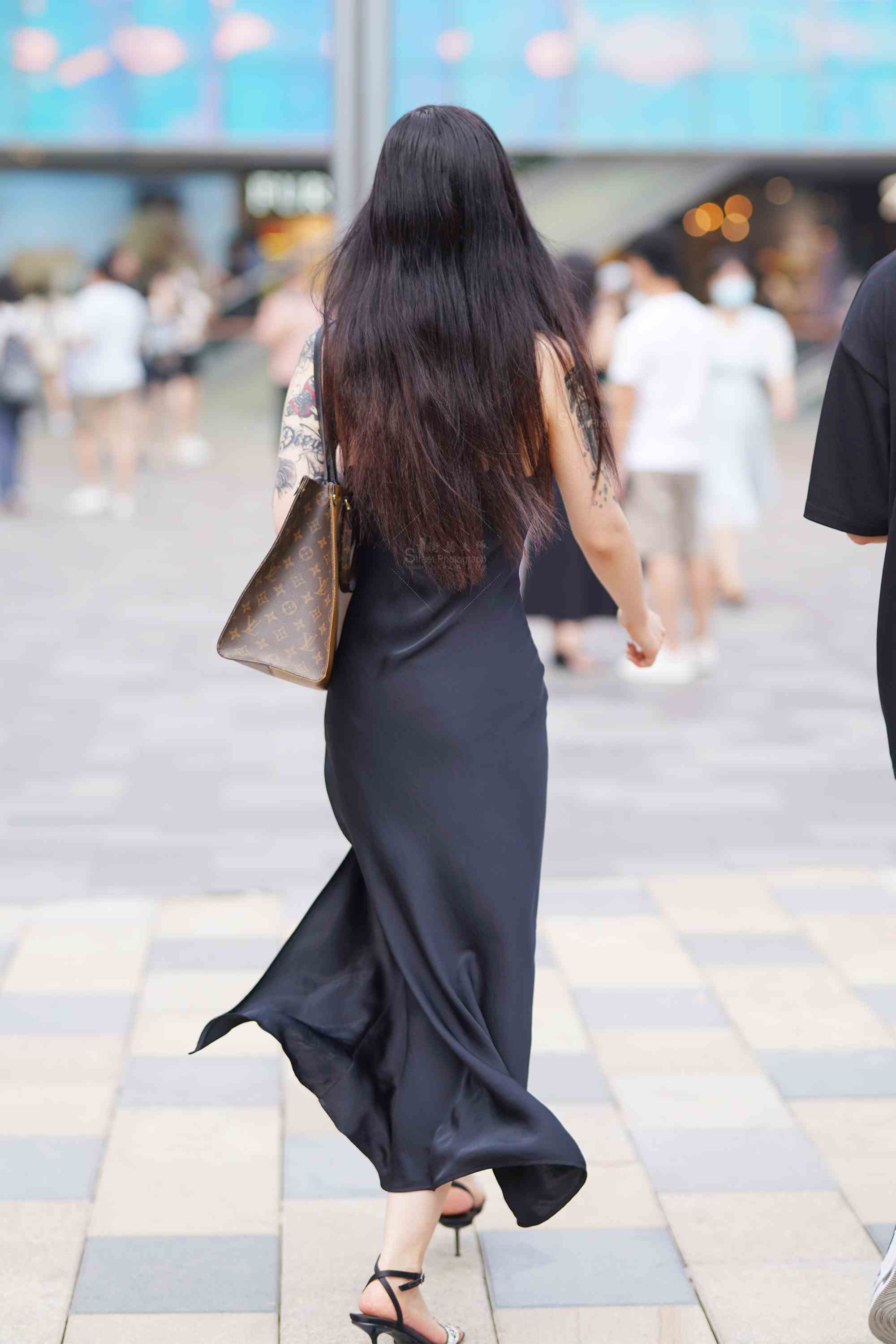 276838-0f45xintsax.jpg
