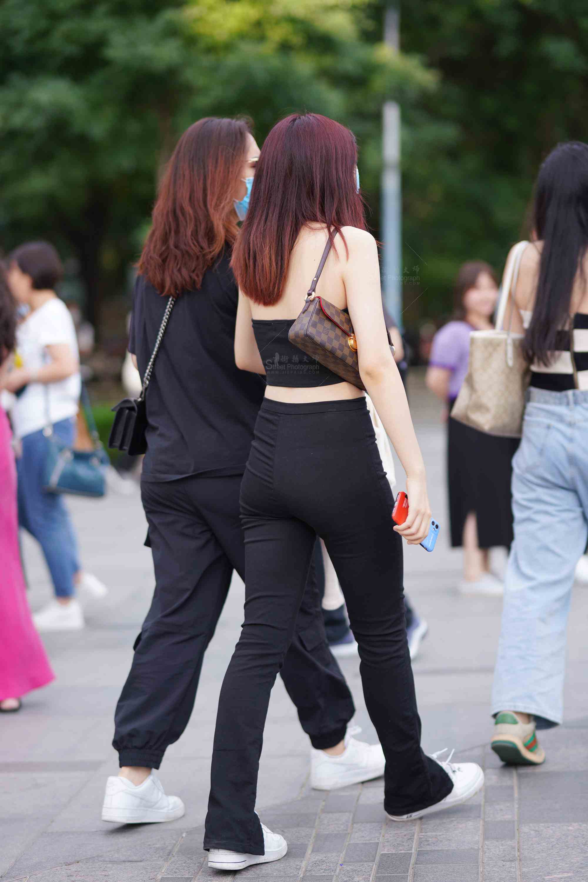 275937-w2wm21swcwb.jpg