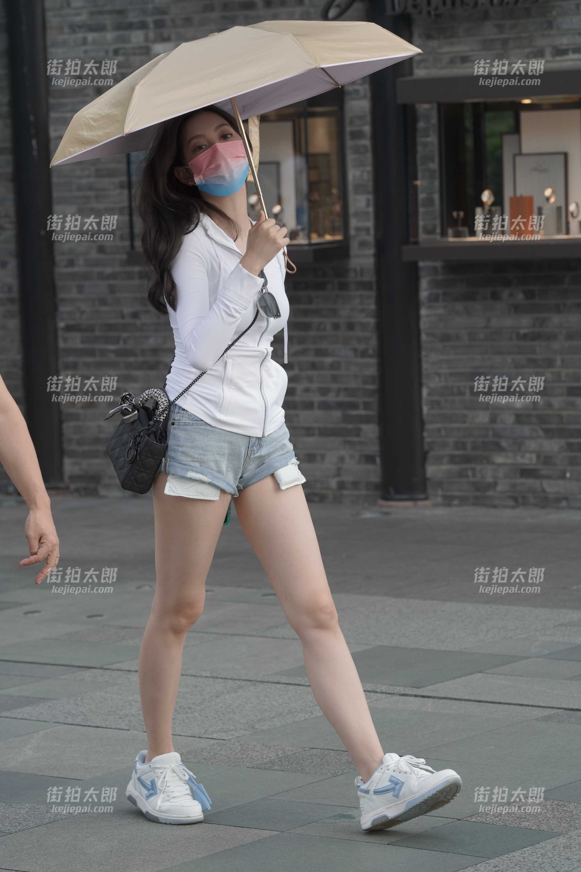 3367-bakpeif1flv.jpg