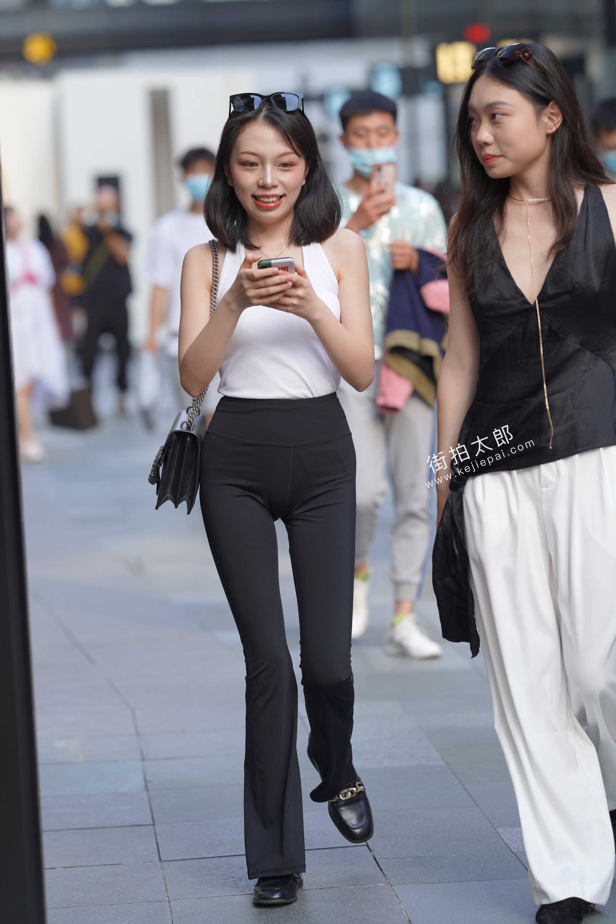 858-s02qdl5nmy5.jpg
