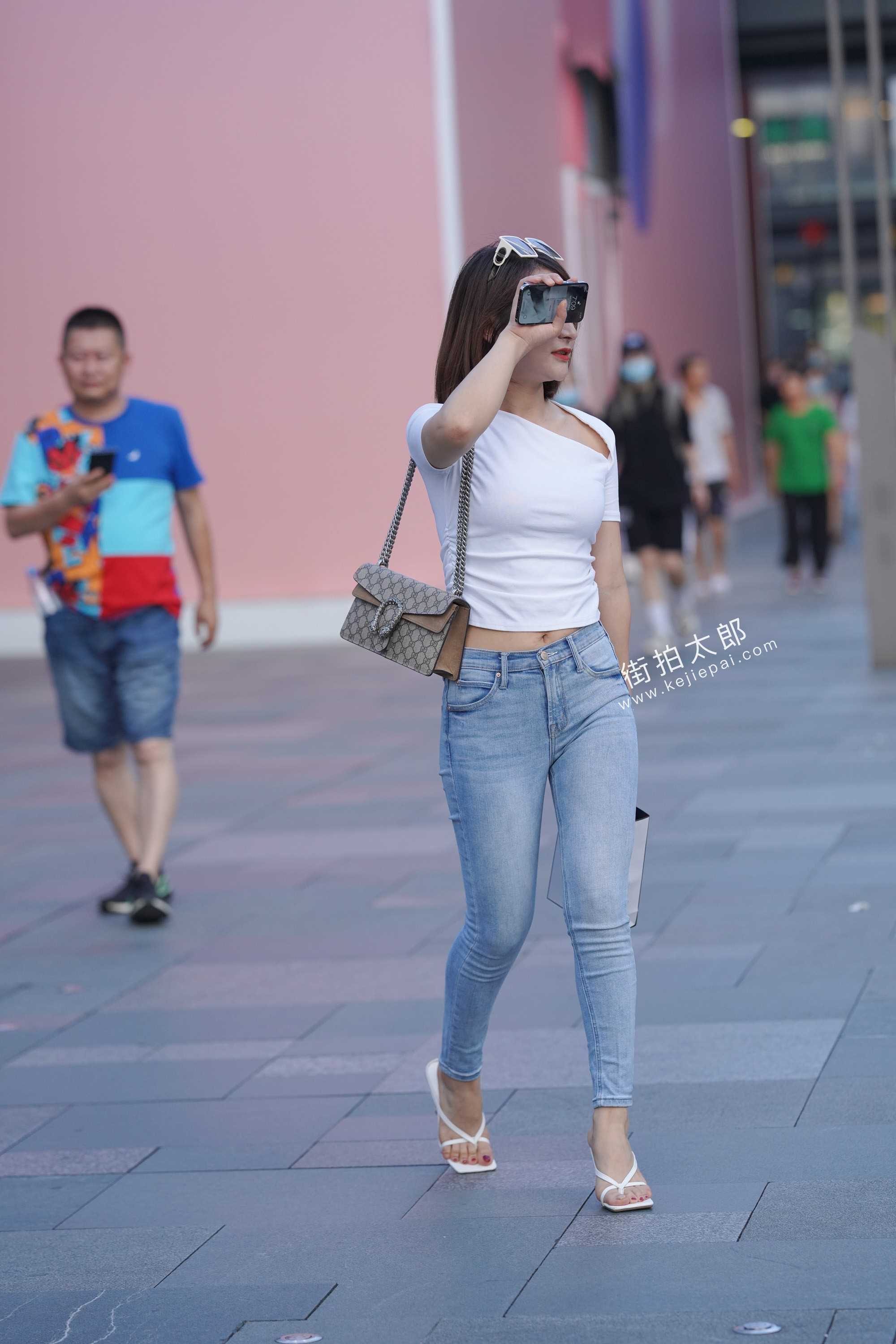 573-dx35lyyib3y.jpg