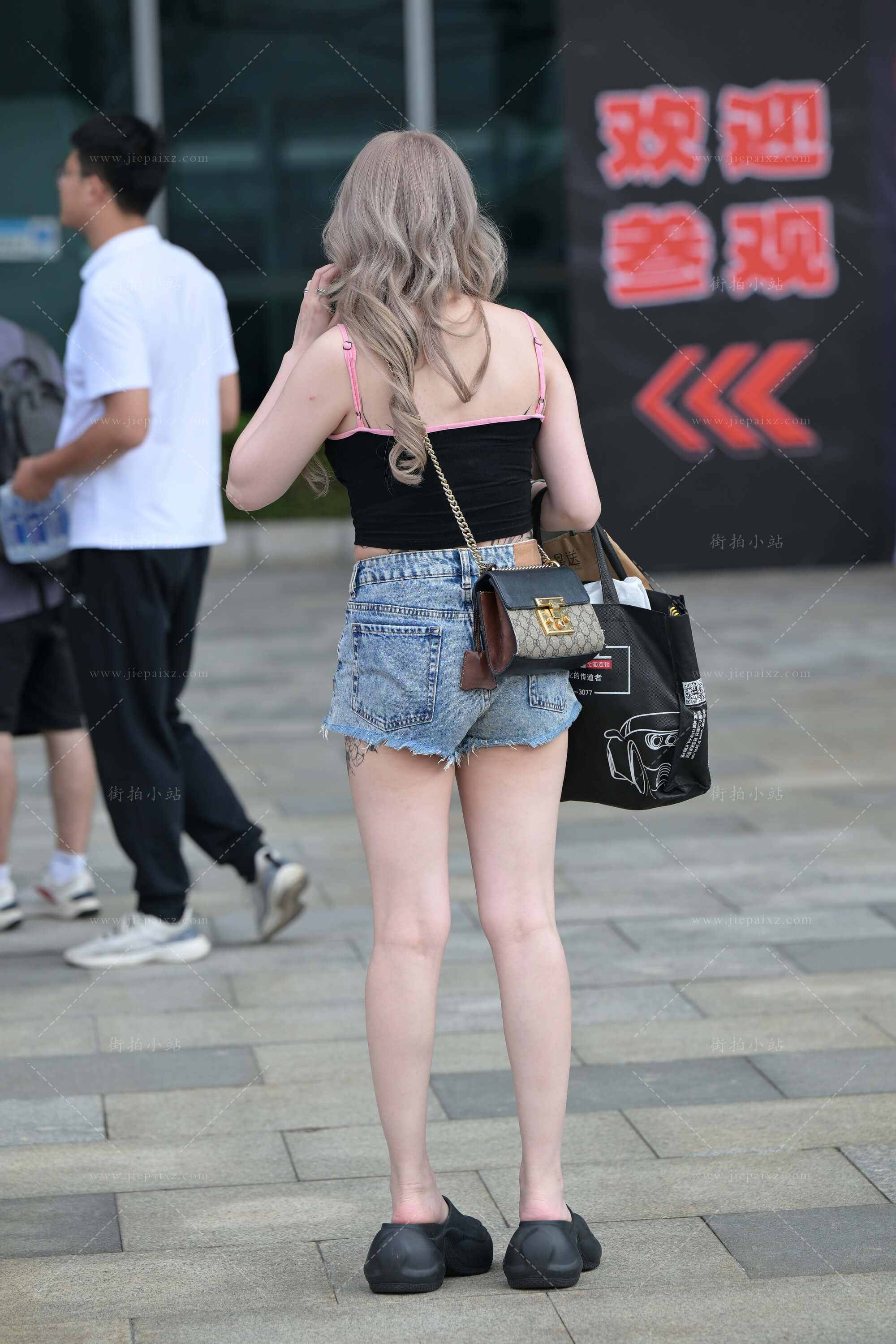 34621oyfl5vyqhtl.jpg