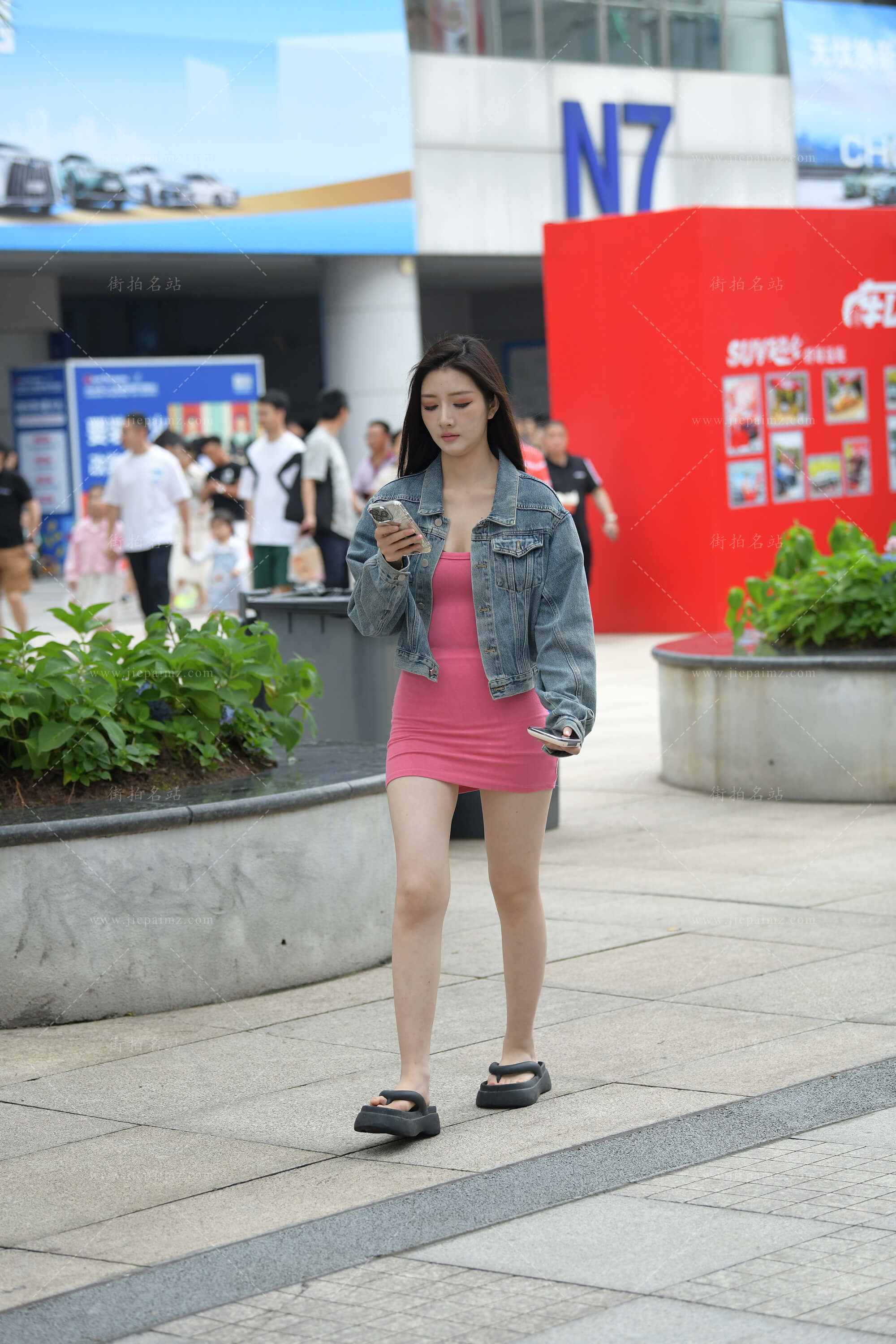 34359q05jw3g4hmz.jpg