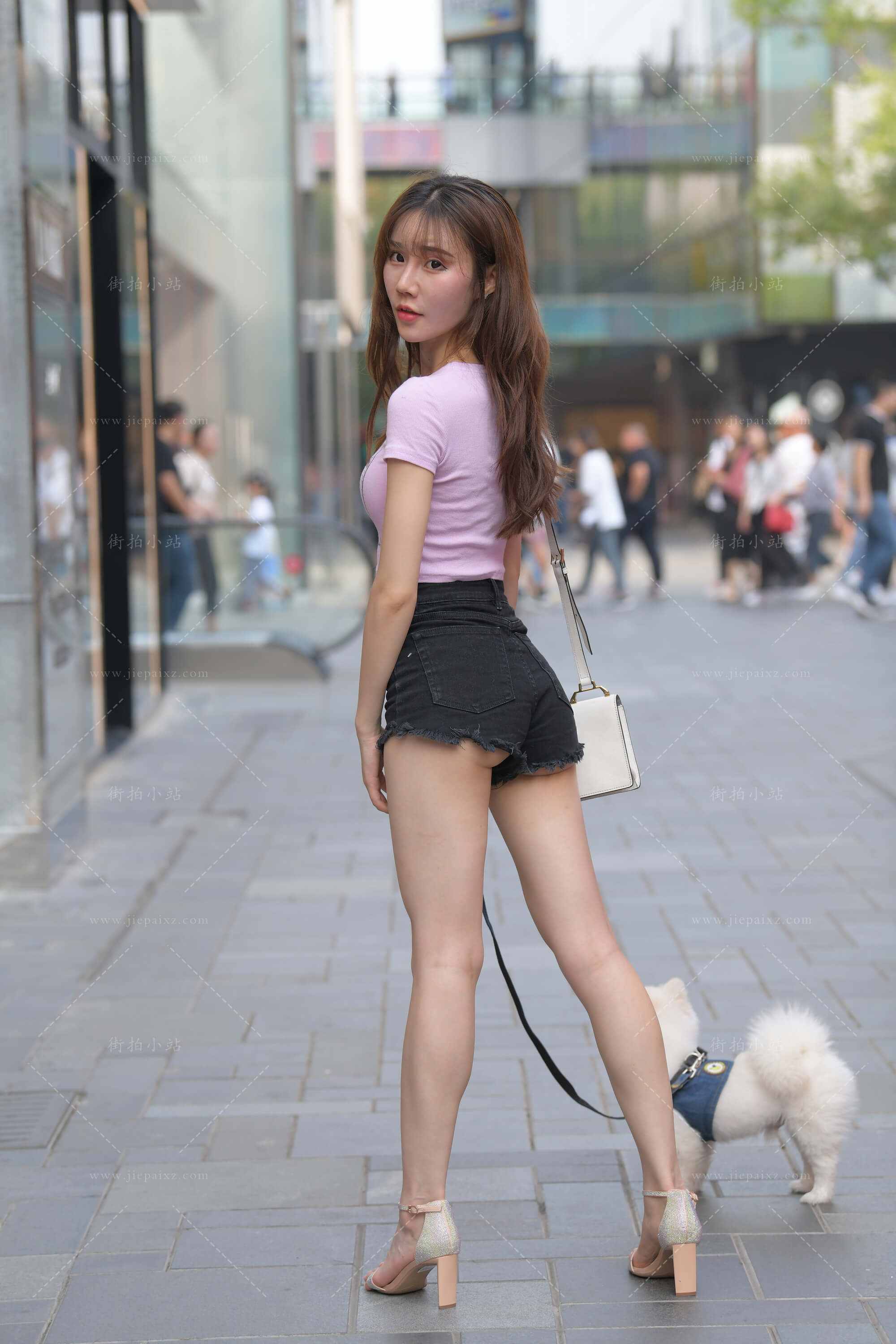 33699dzz04vo0msq.jpg