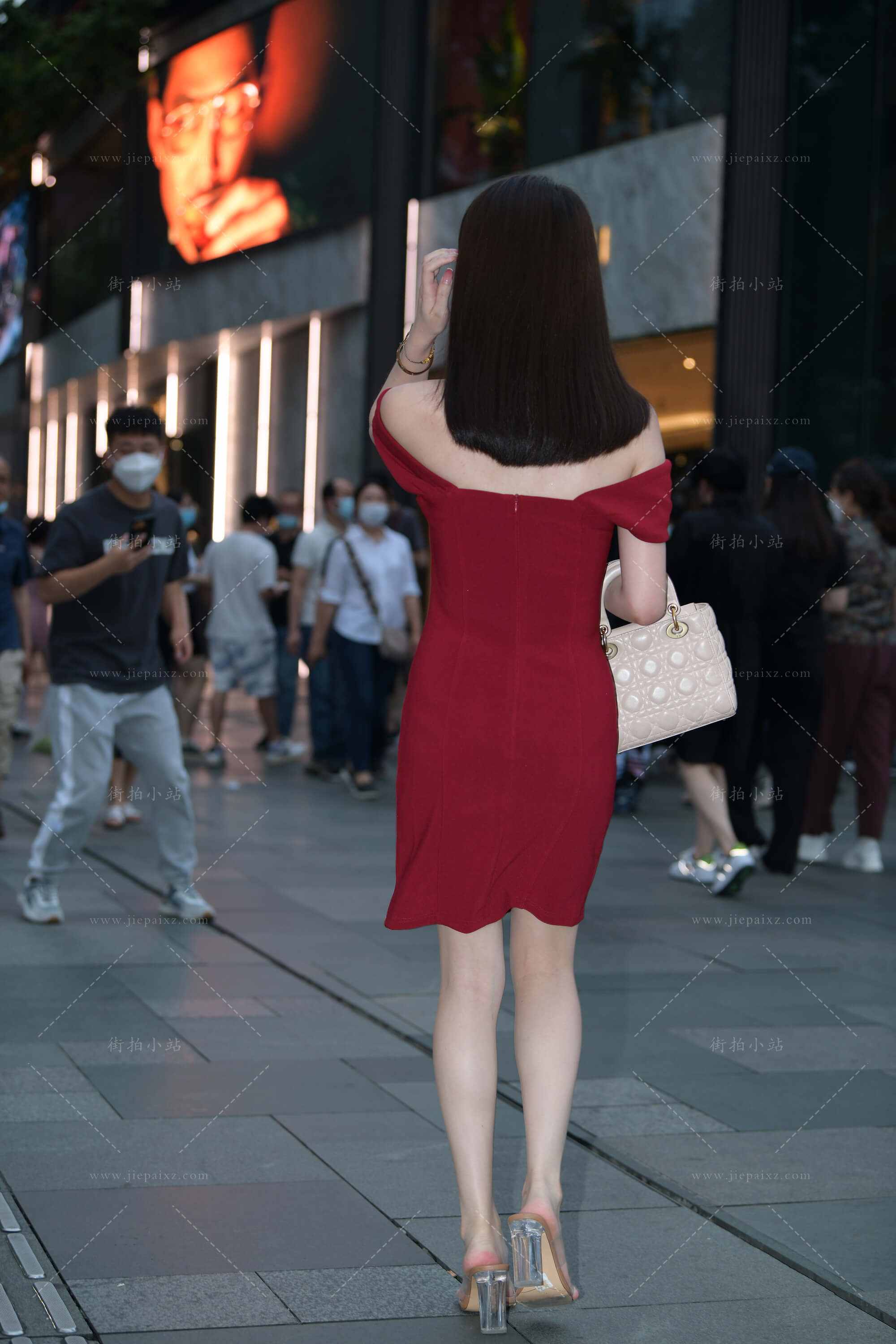 33599zouqeqhyxqh.jpg