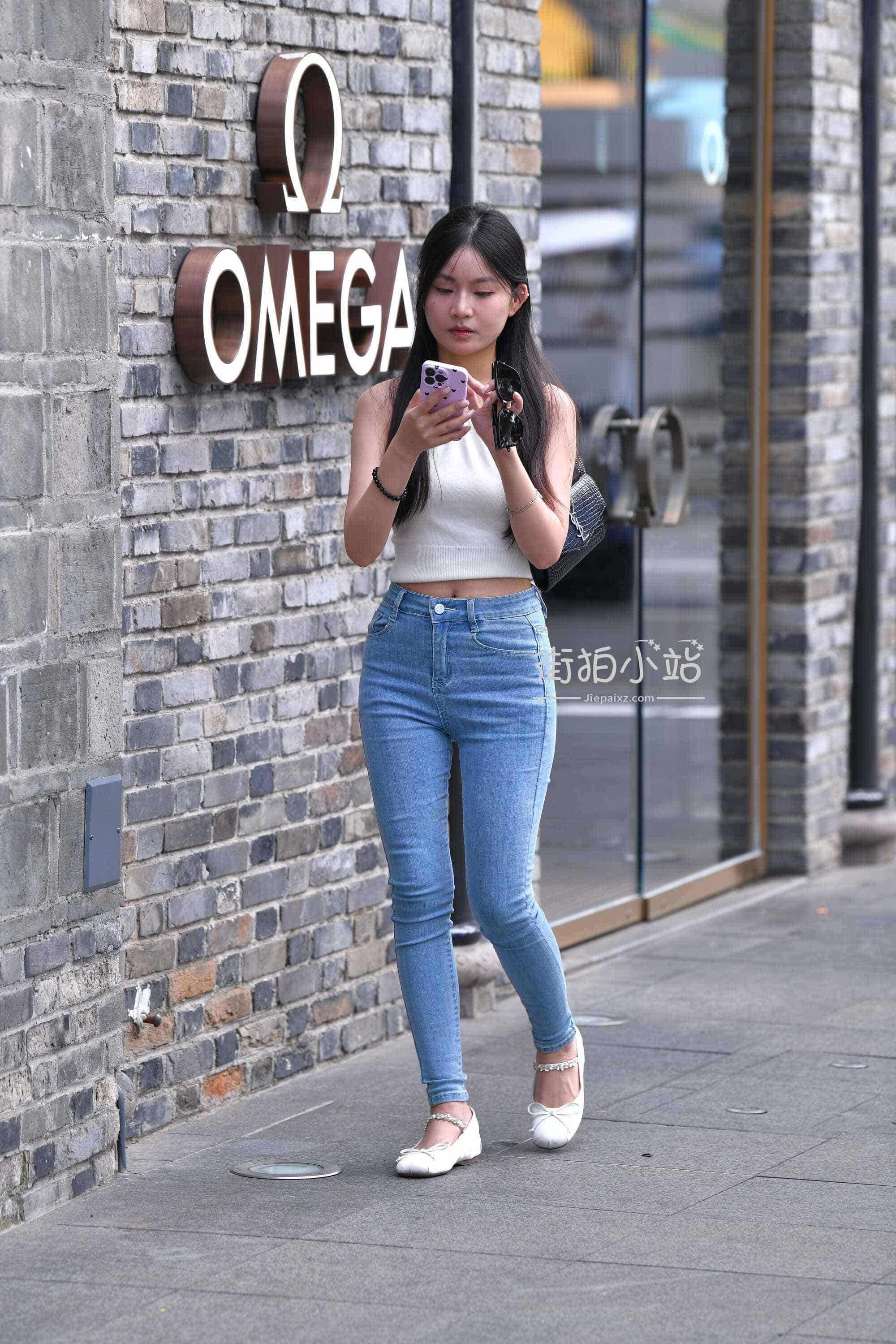 32252zijfcyrub4l.jpg