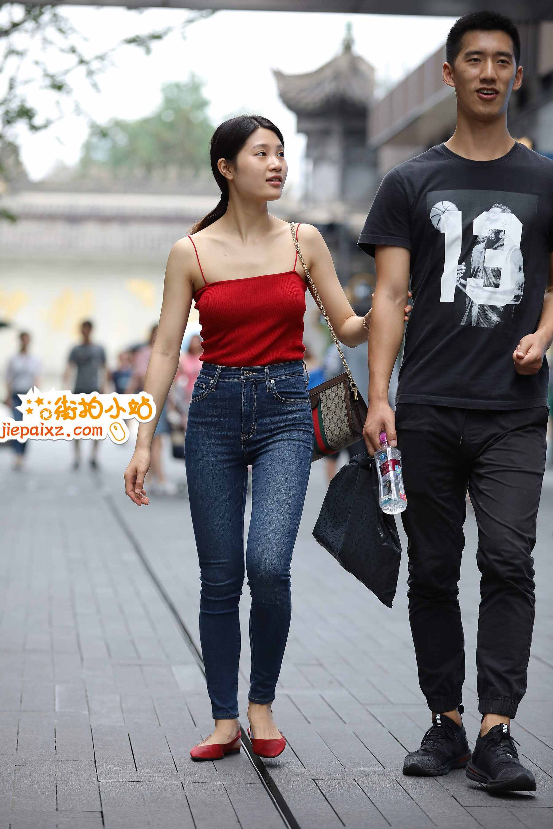 7586wjjsnp5dmuv.jpg