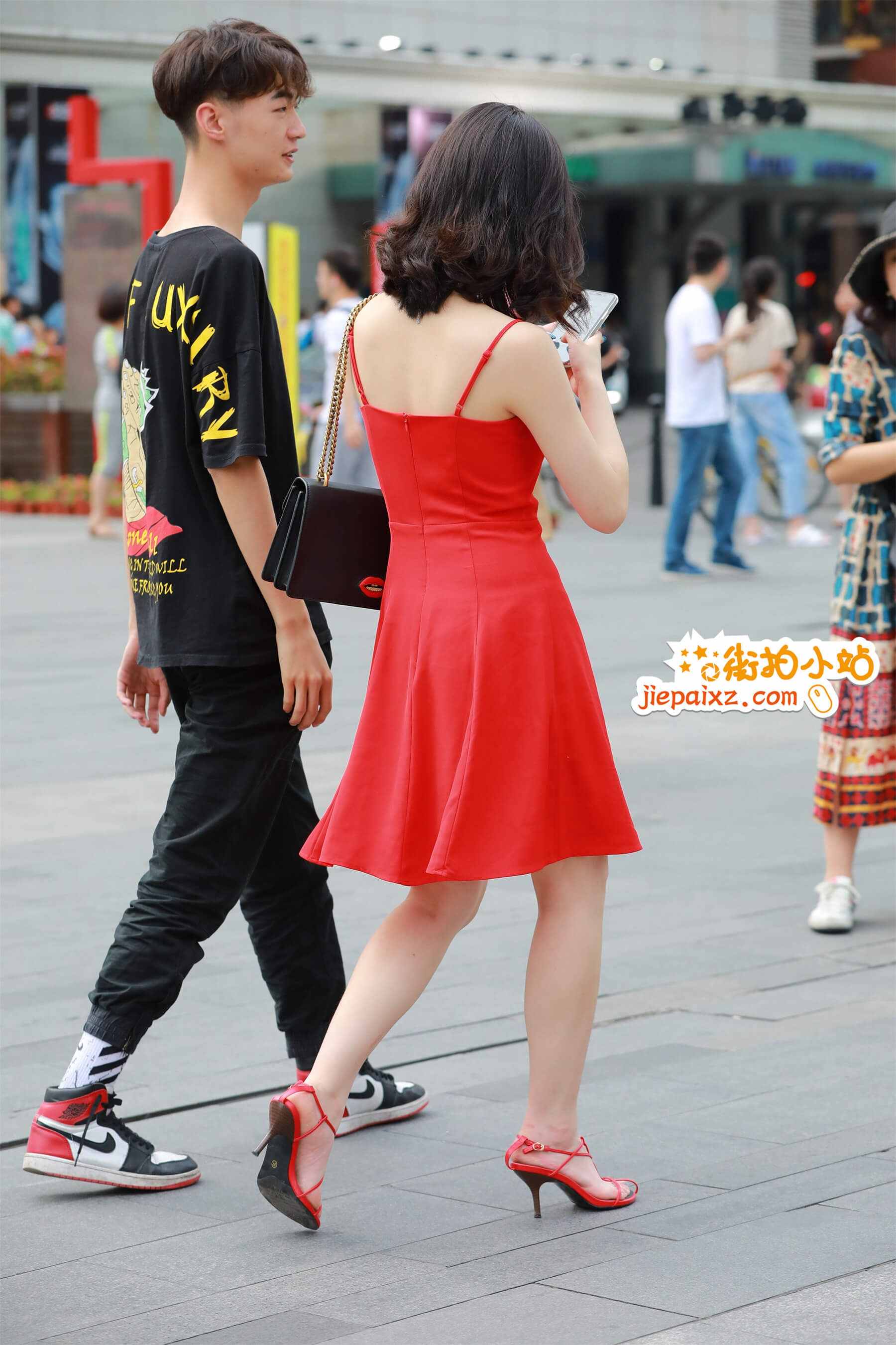 7584lfw0qkviooa.jpg