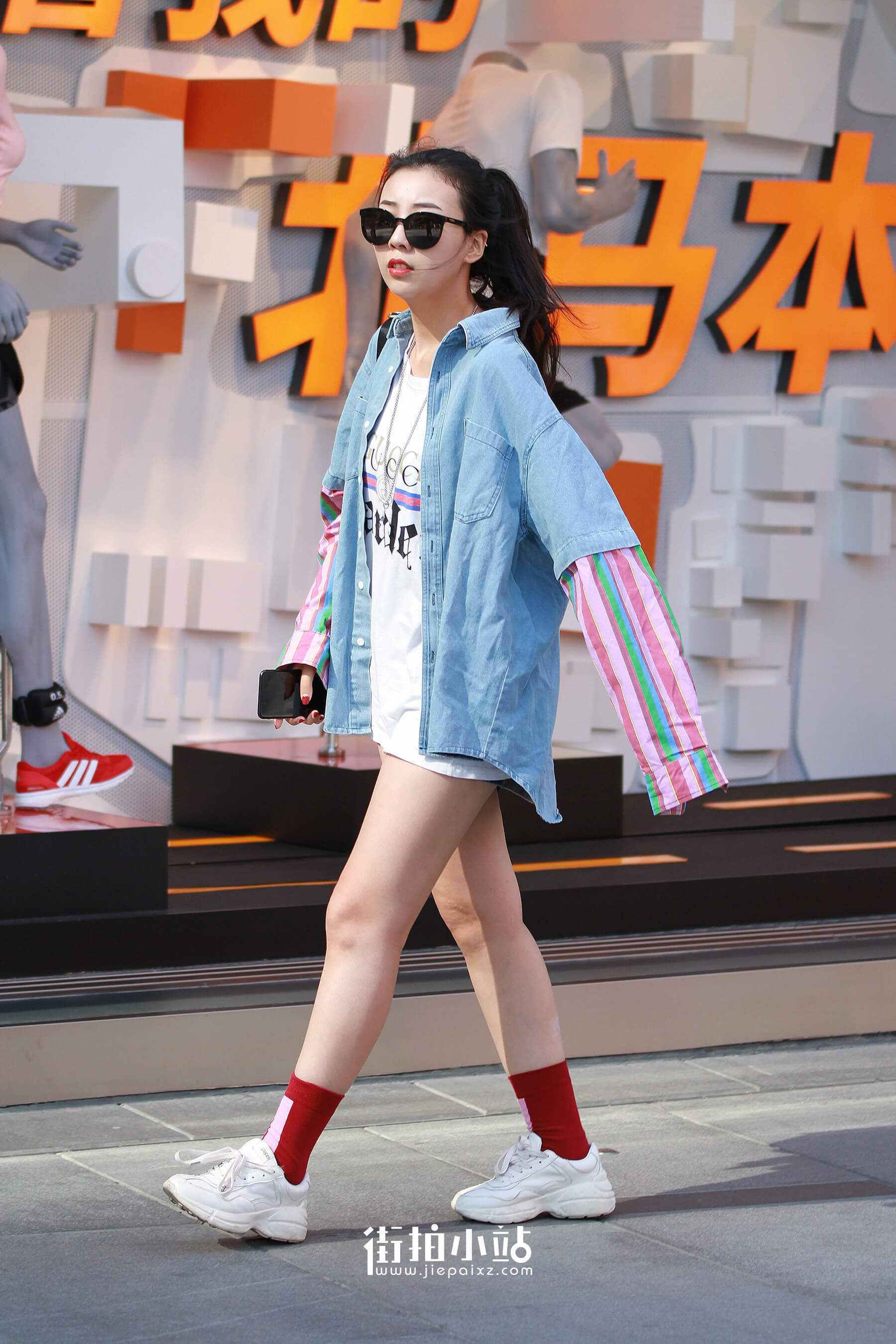 133720kvq111bar5.jpg