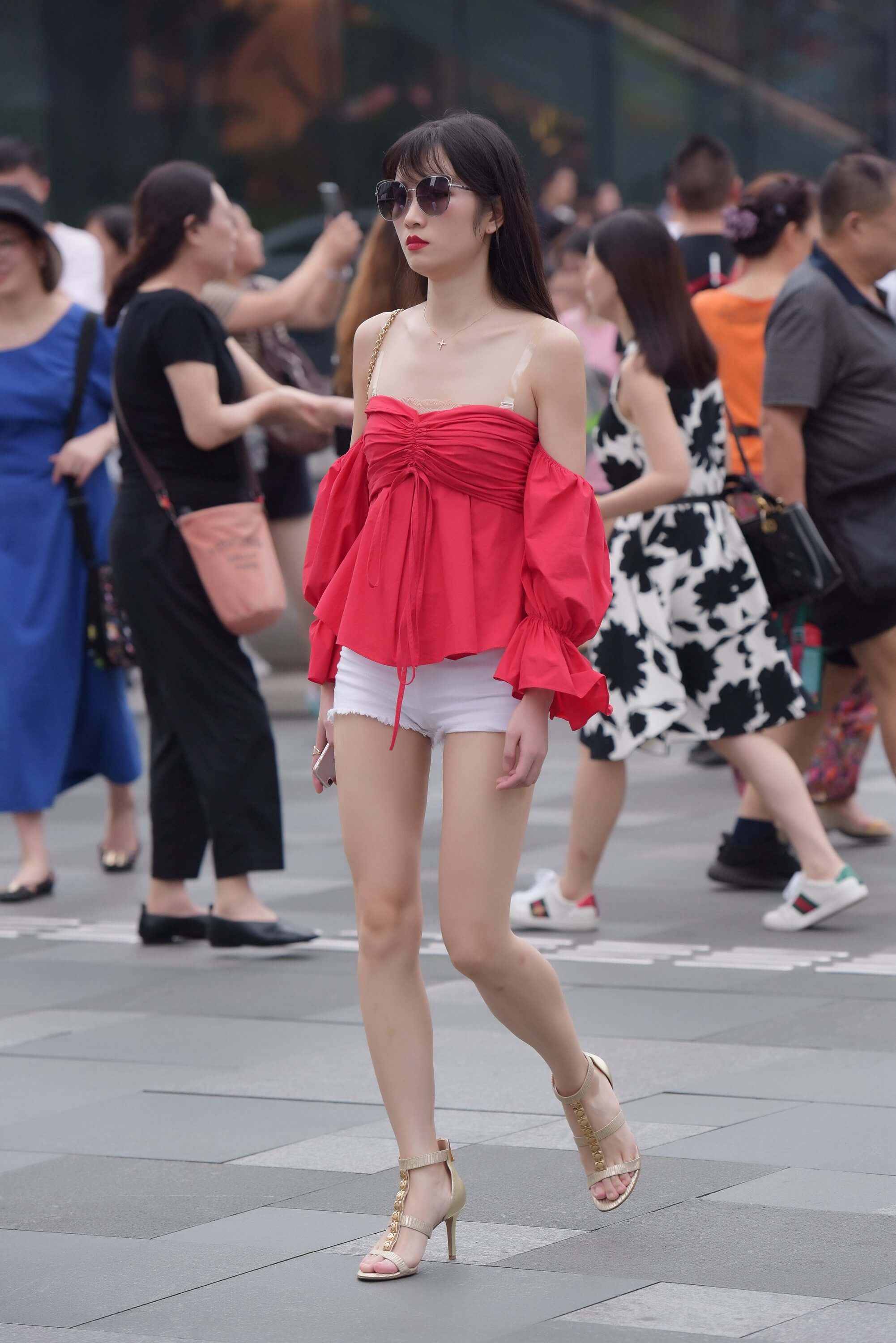 19835chbfivtlsy4.jpg