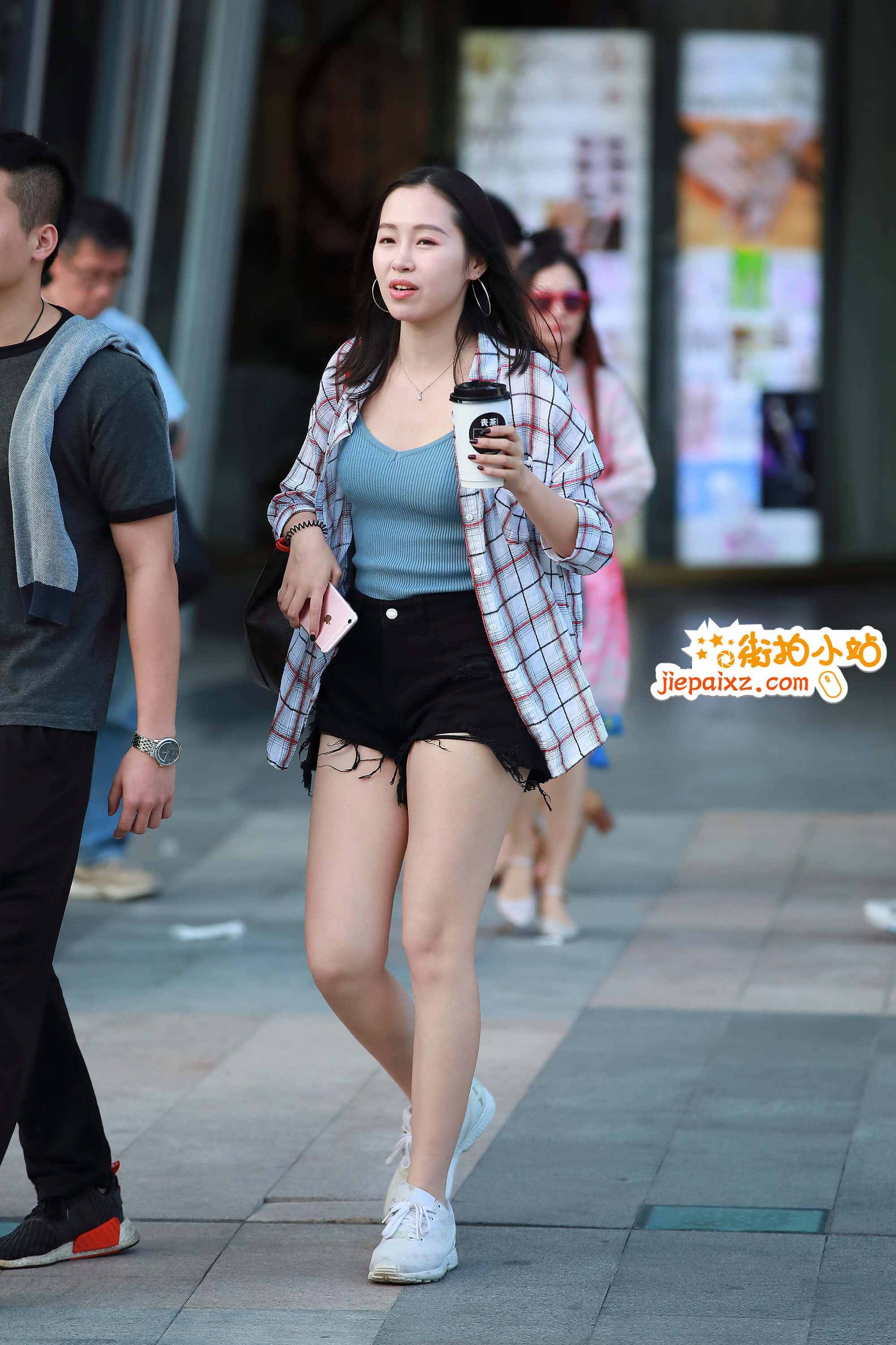 13779cq450maho2y.jpg
