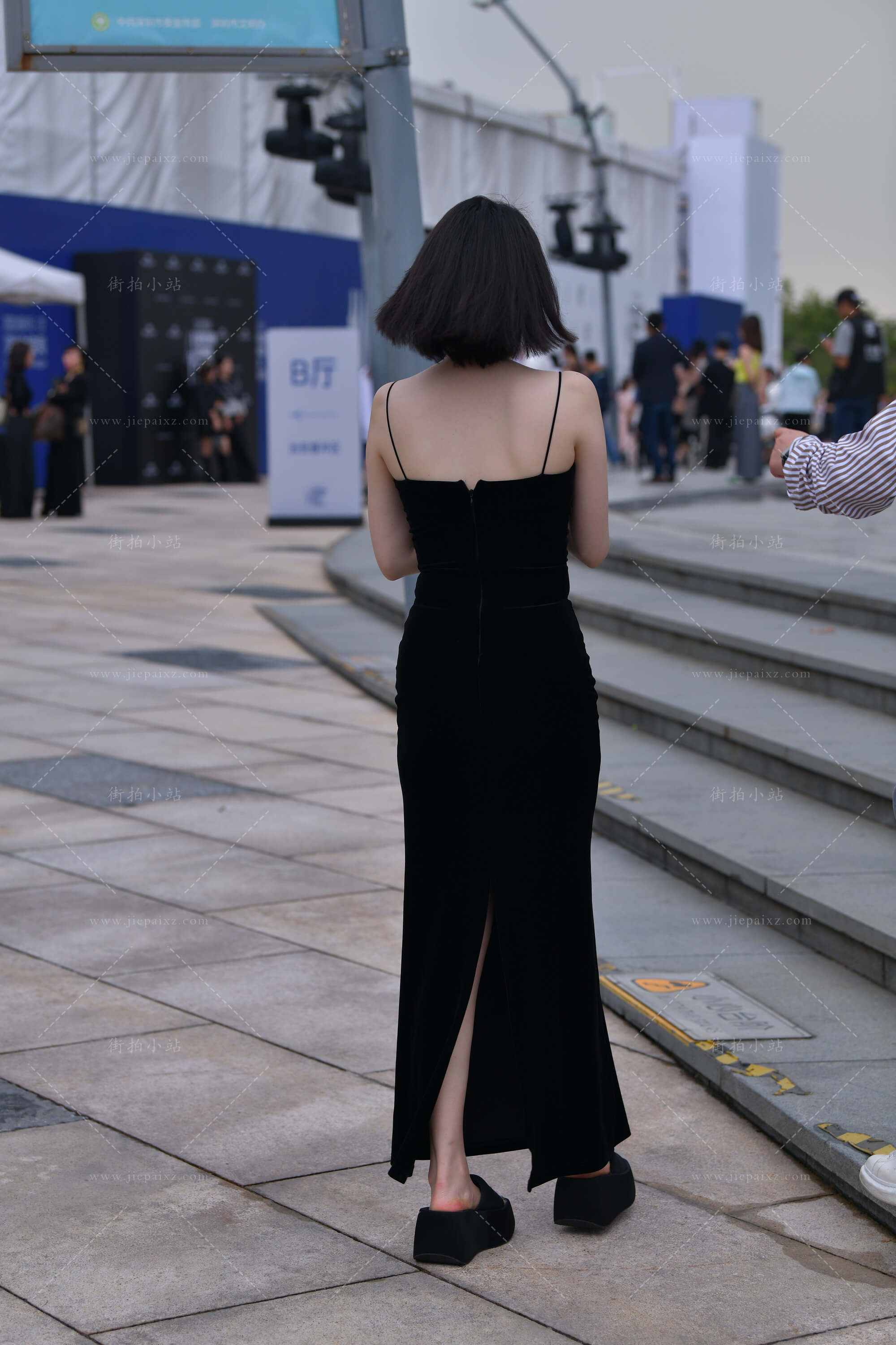 33008150vkqscusg.jpg