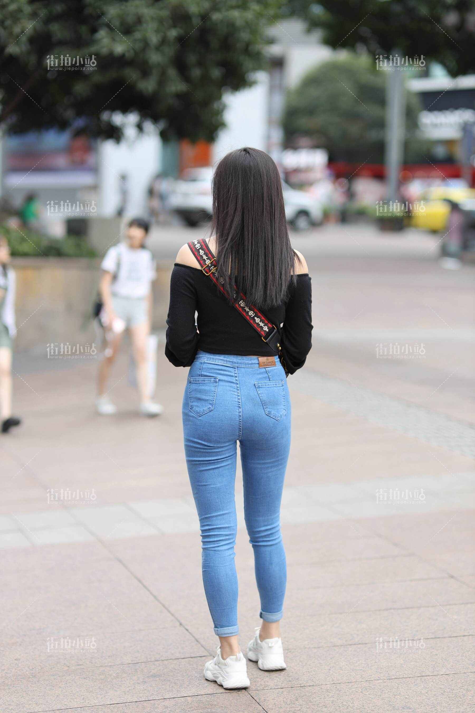 19738nov242mmes4.jpg