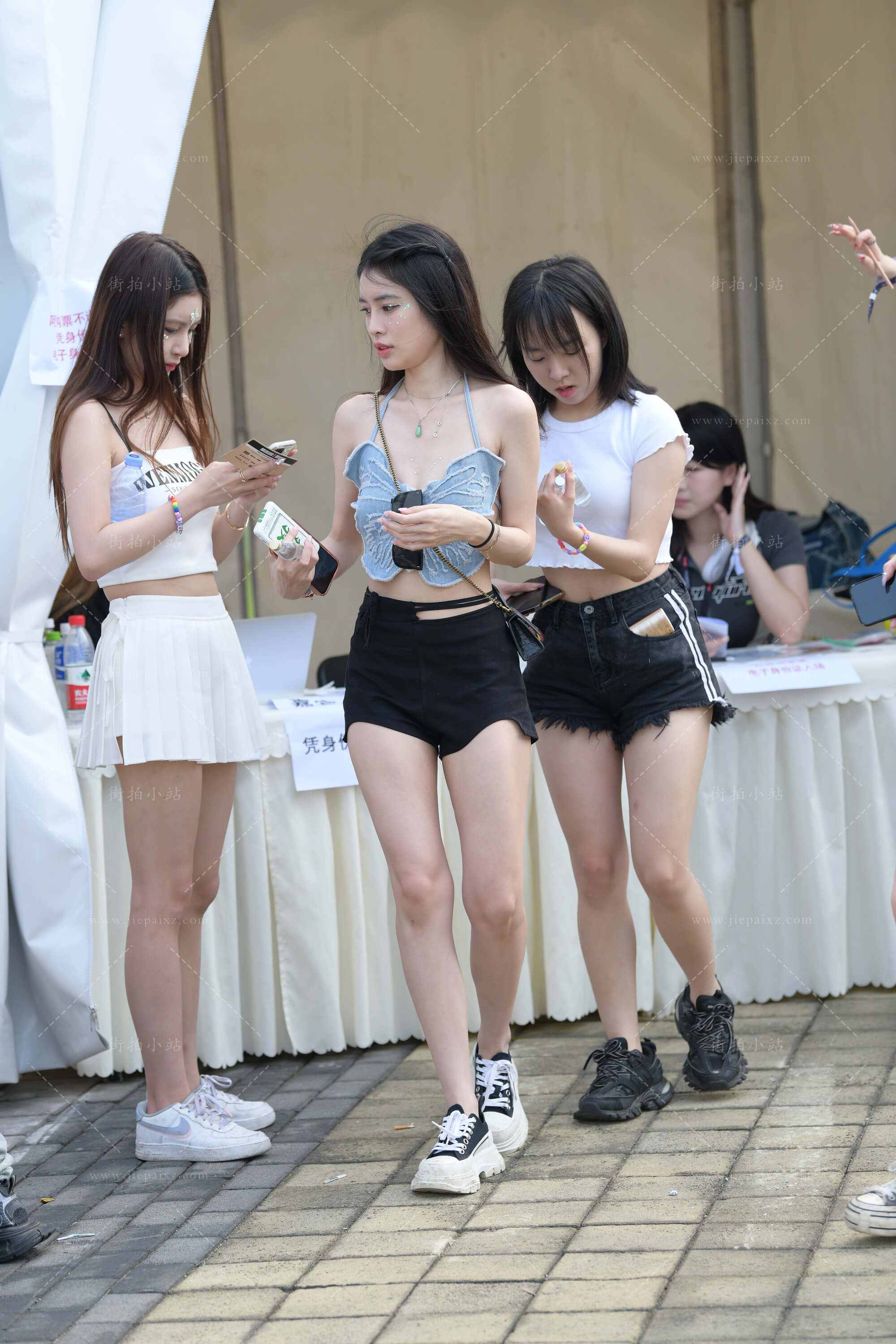 33366ulpwaoy3aqp.jpg