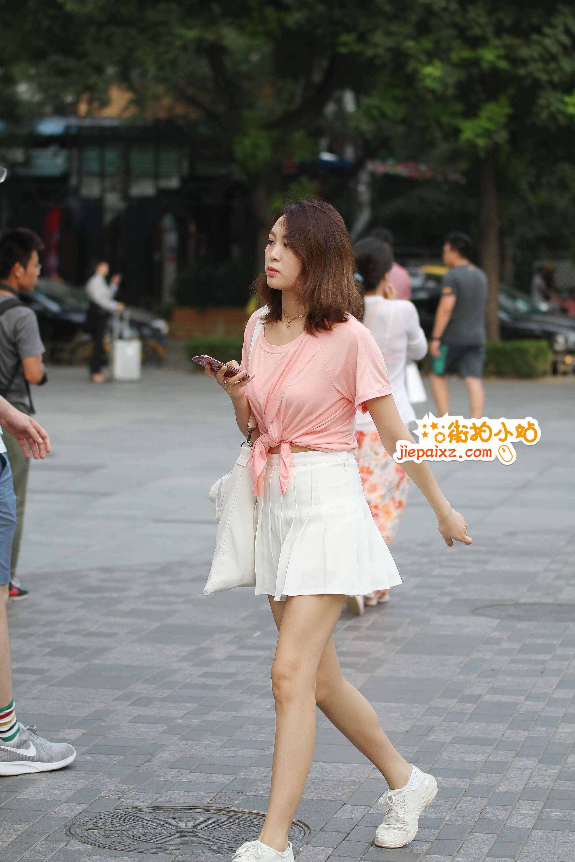 20117oxojllsrqtg.jpg
