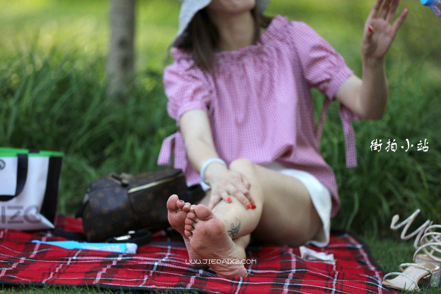 16661g0tae4fzpwv.jpg