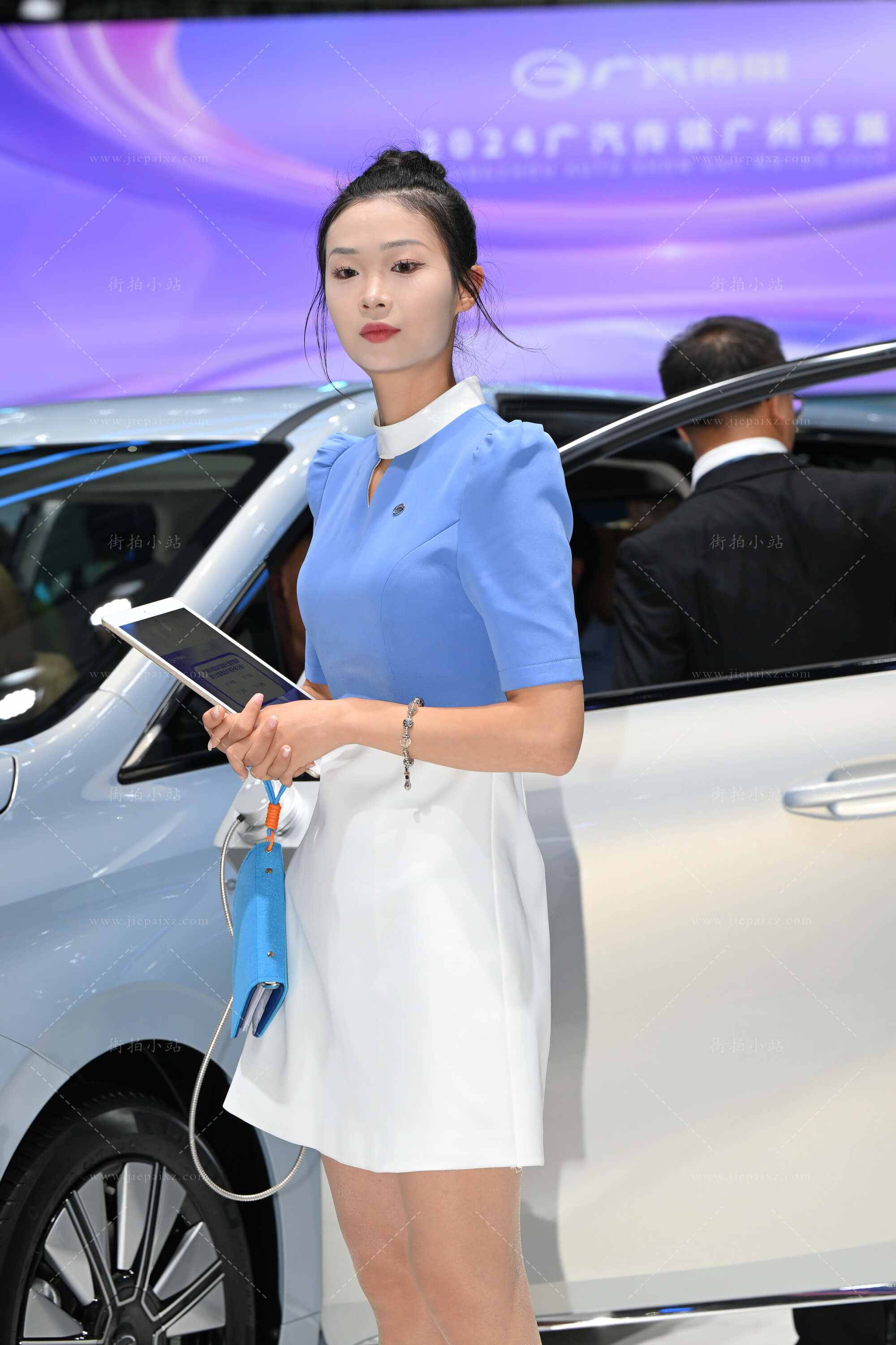 335524zs4yiqours.jpg