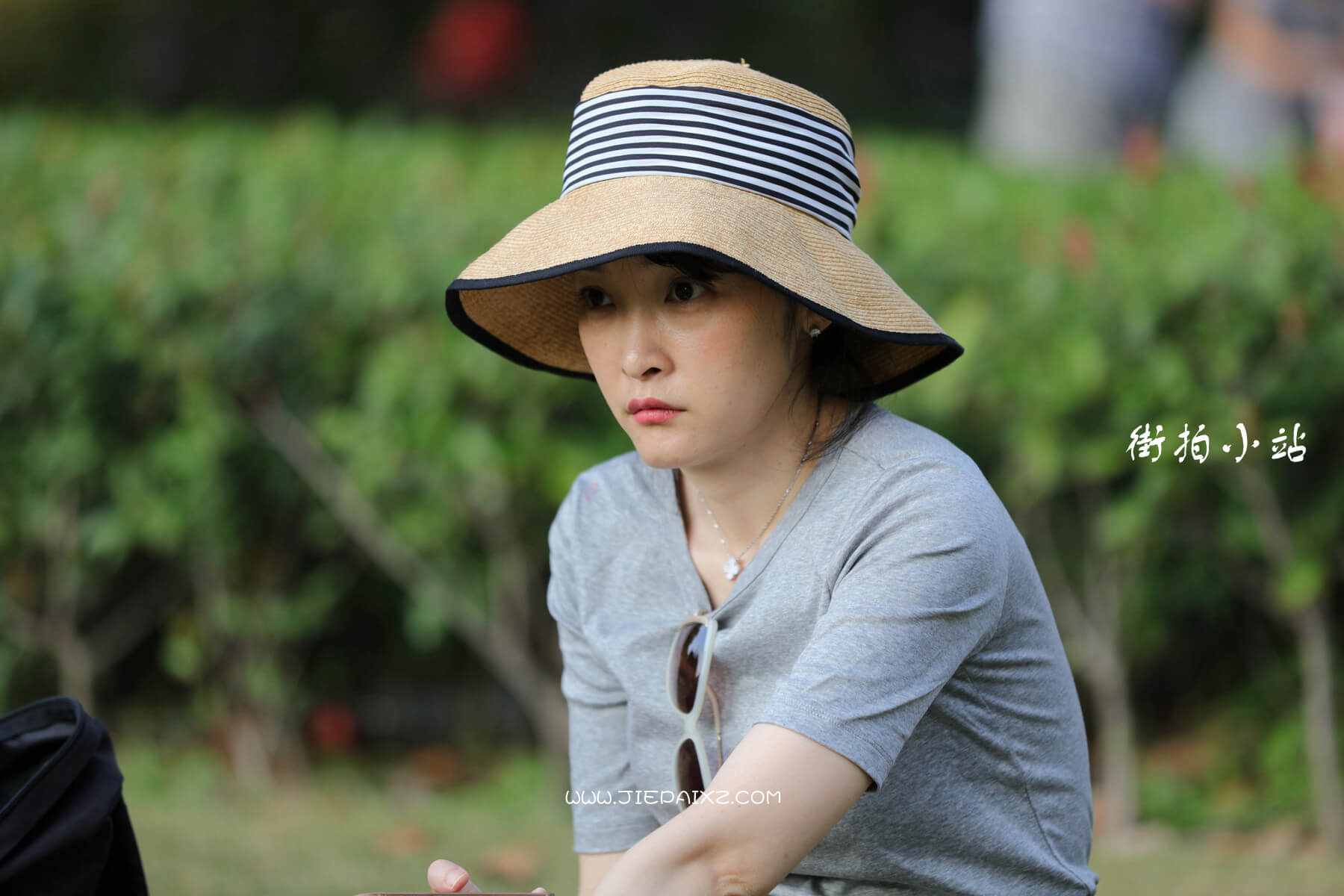 16063dx1kn1uuclw.jpg