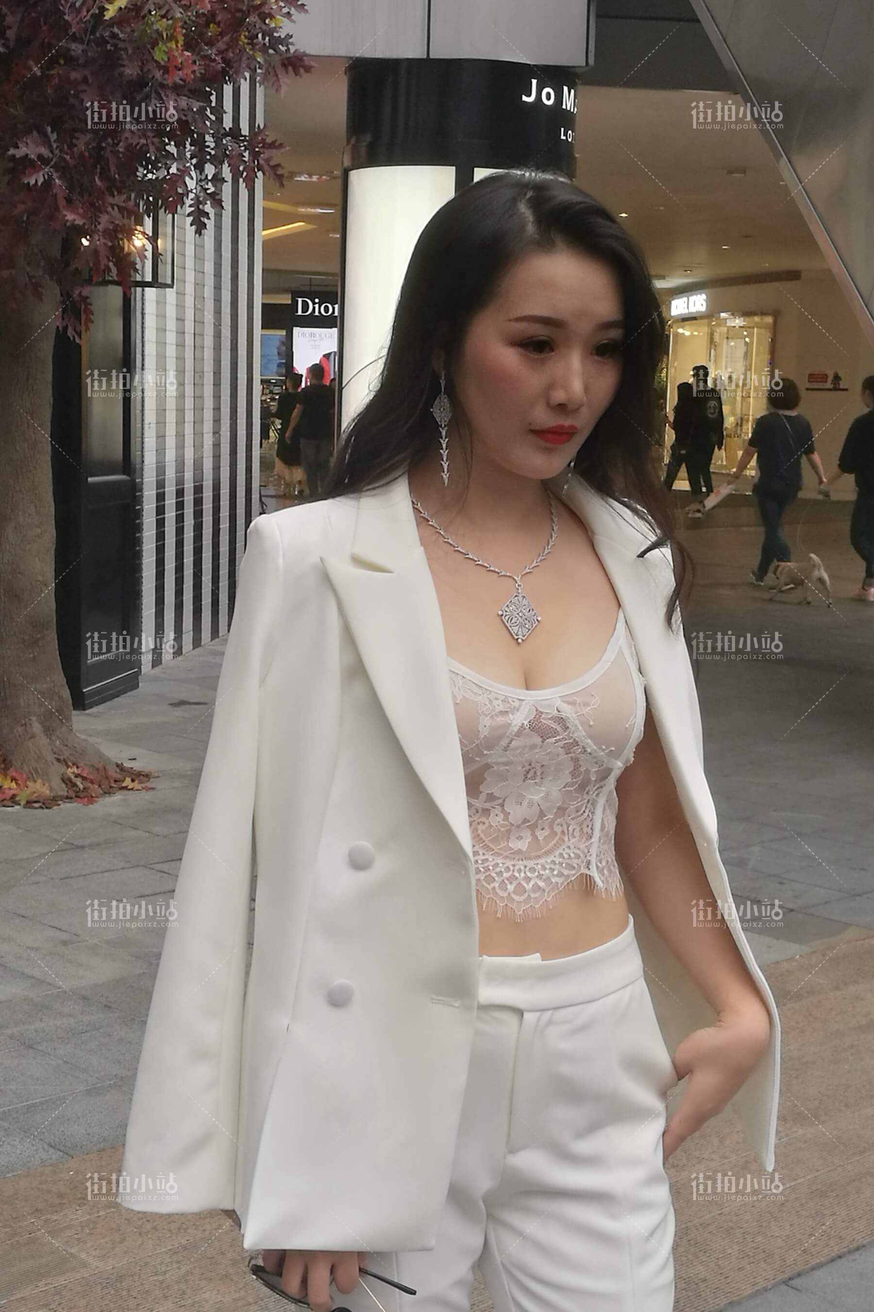 20446oya0bx2oki4.jpg