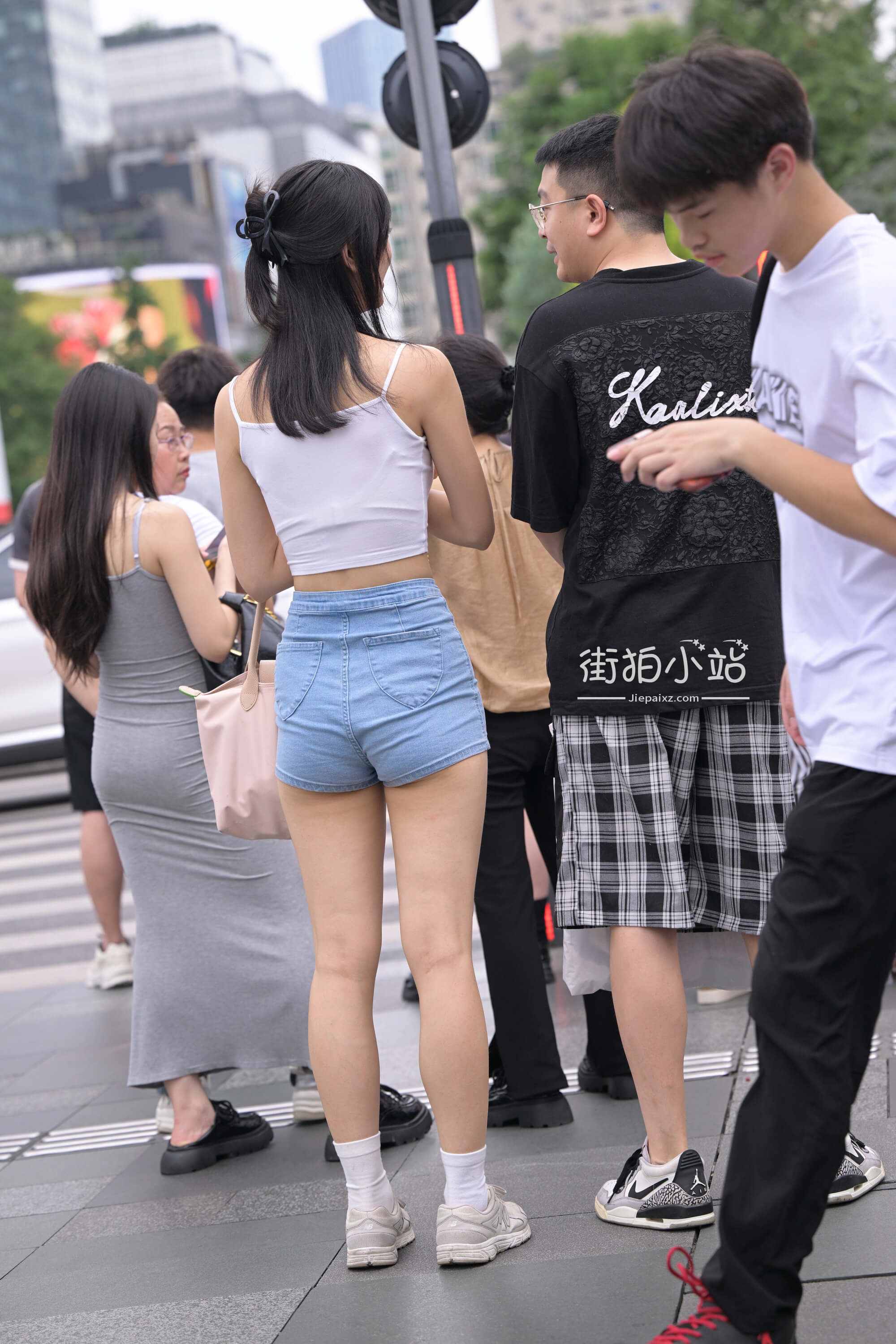 32514qewrzzimadj.jpg