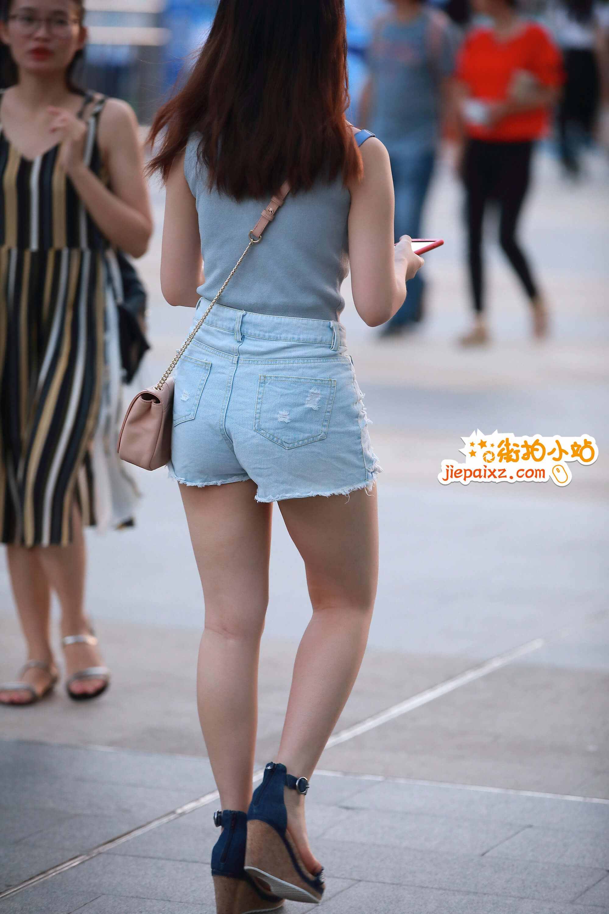 209155xrvyu1rxio.jpg