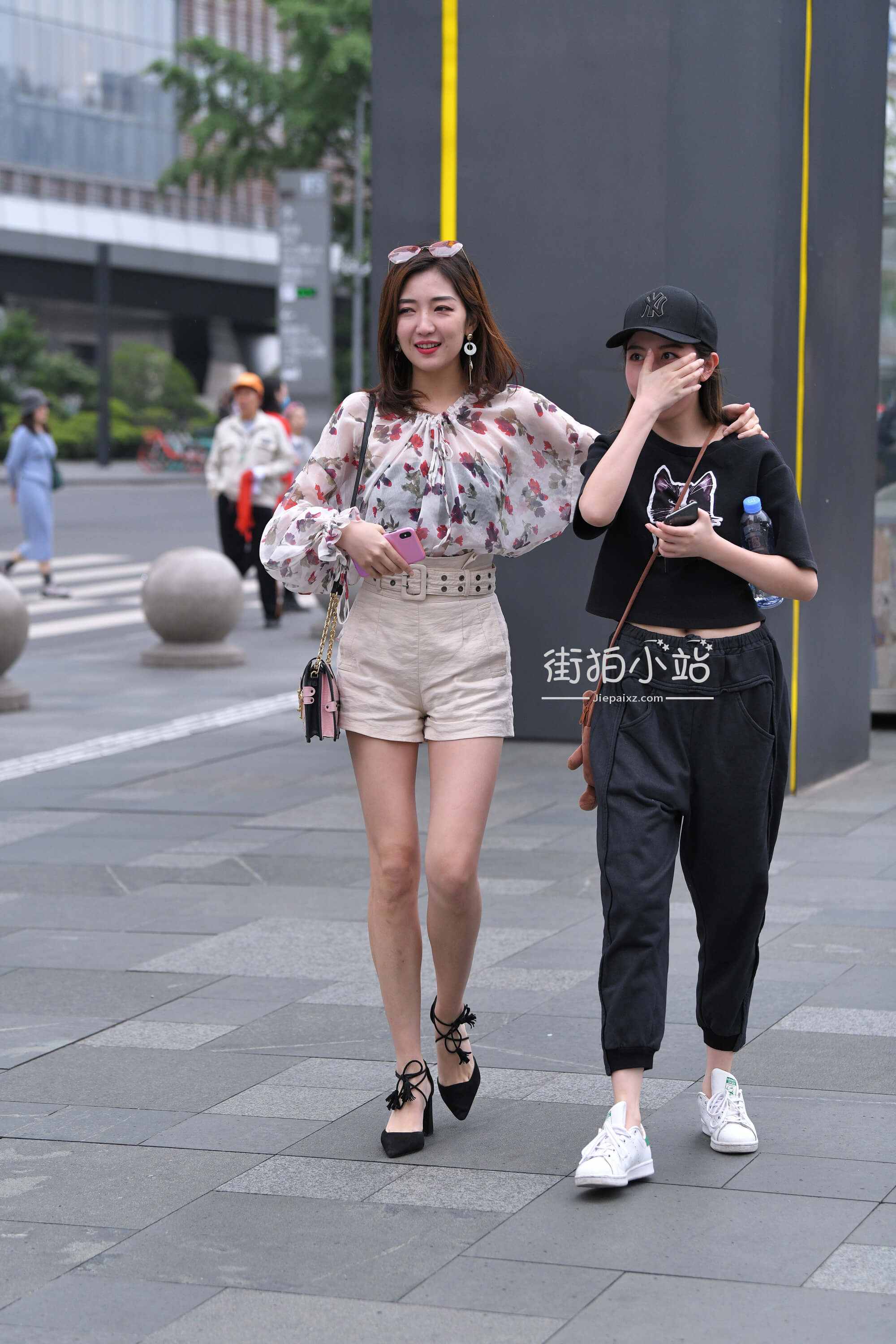 32272ntow05xi0j3.jpg