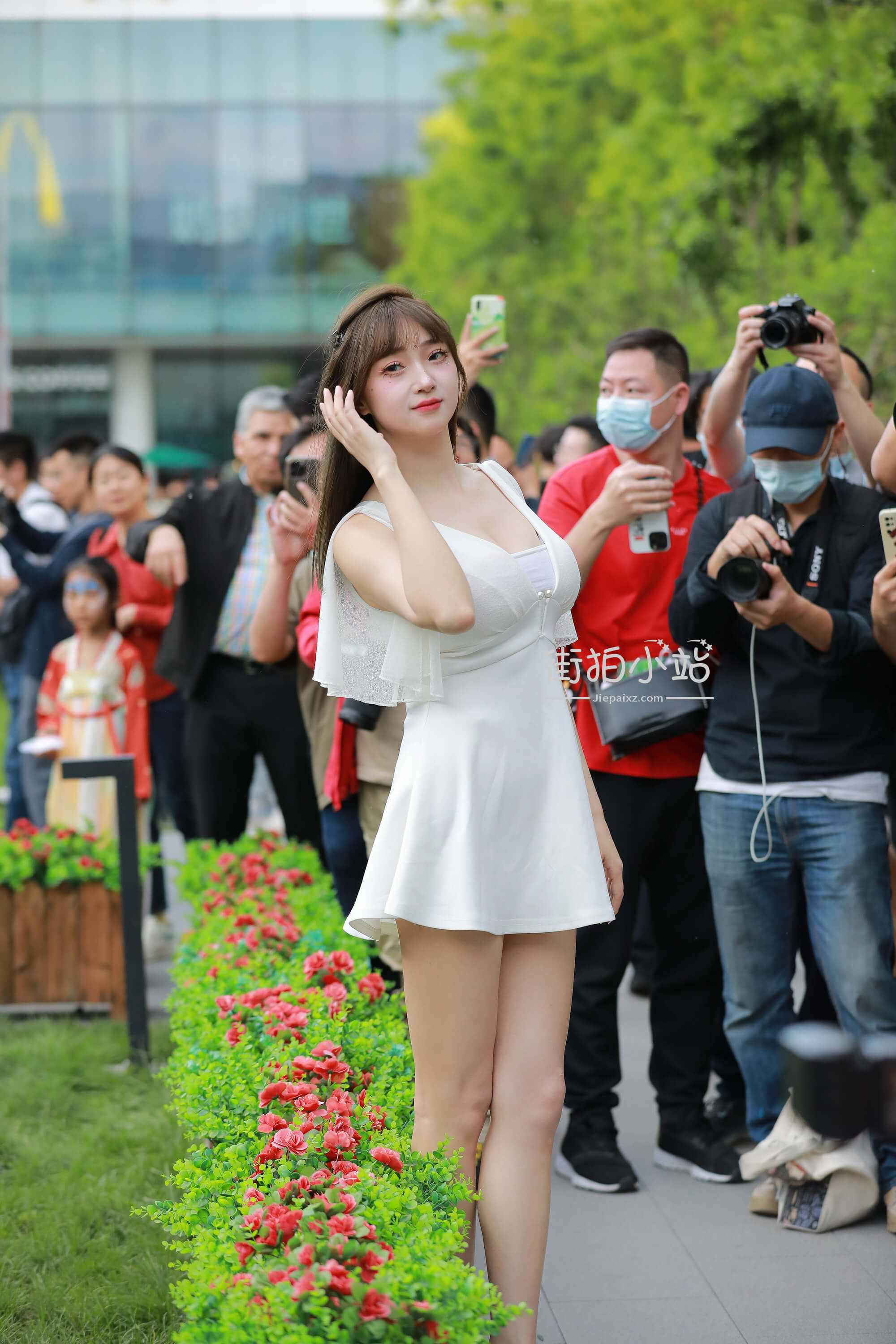 32269ot1devlnlmi.jpg