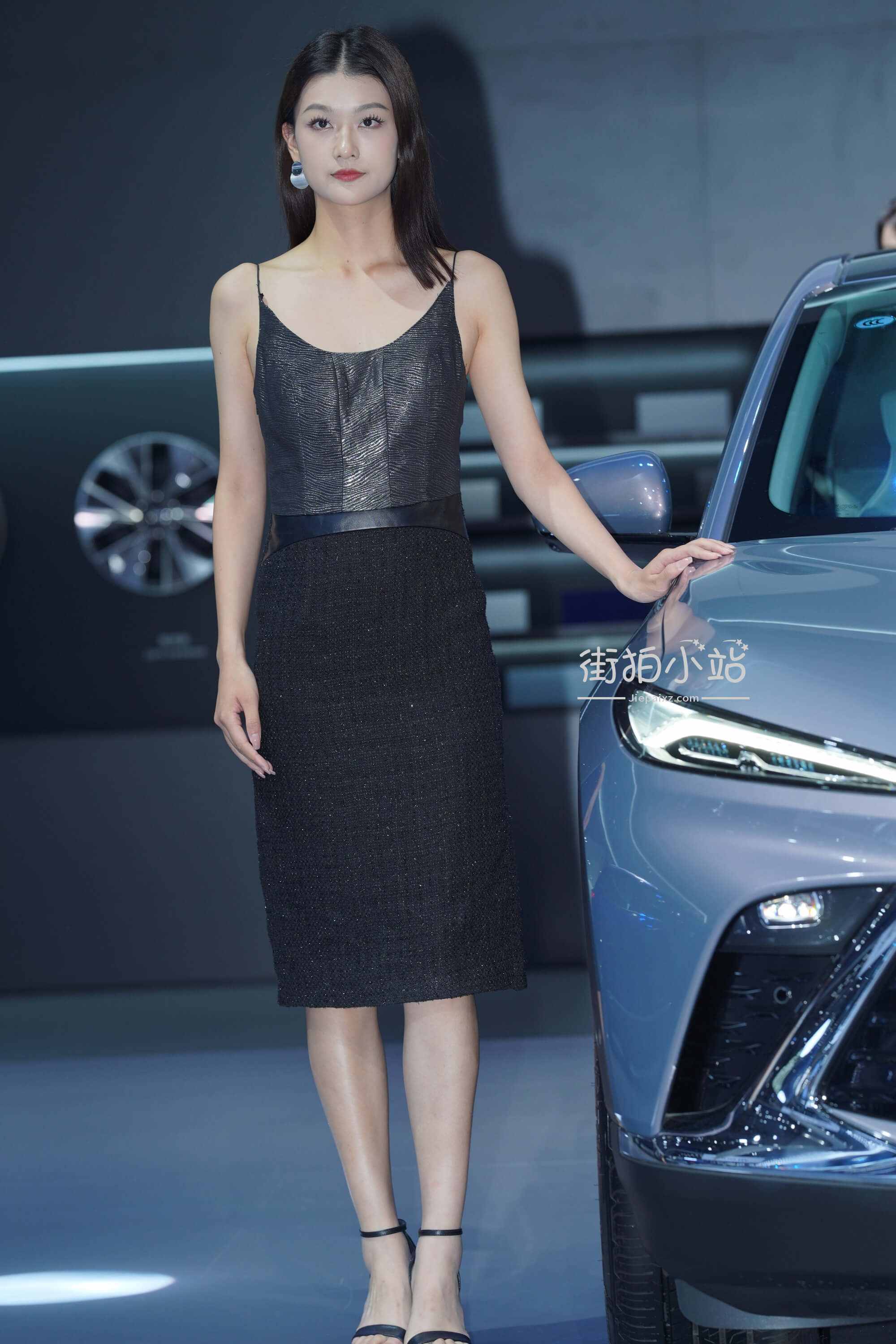 32518jc32lj2qstd.jpg