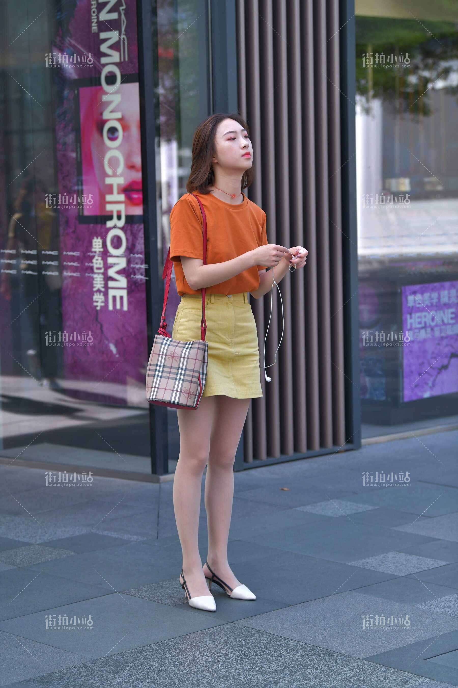 215421zm2wsj1gvj.jpg