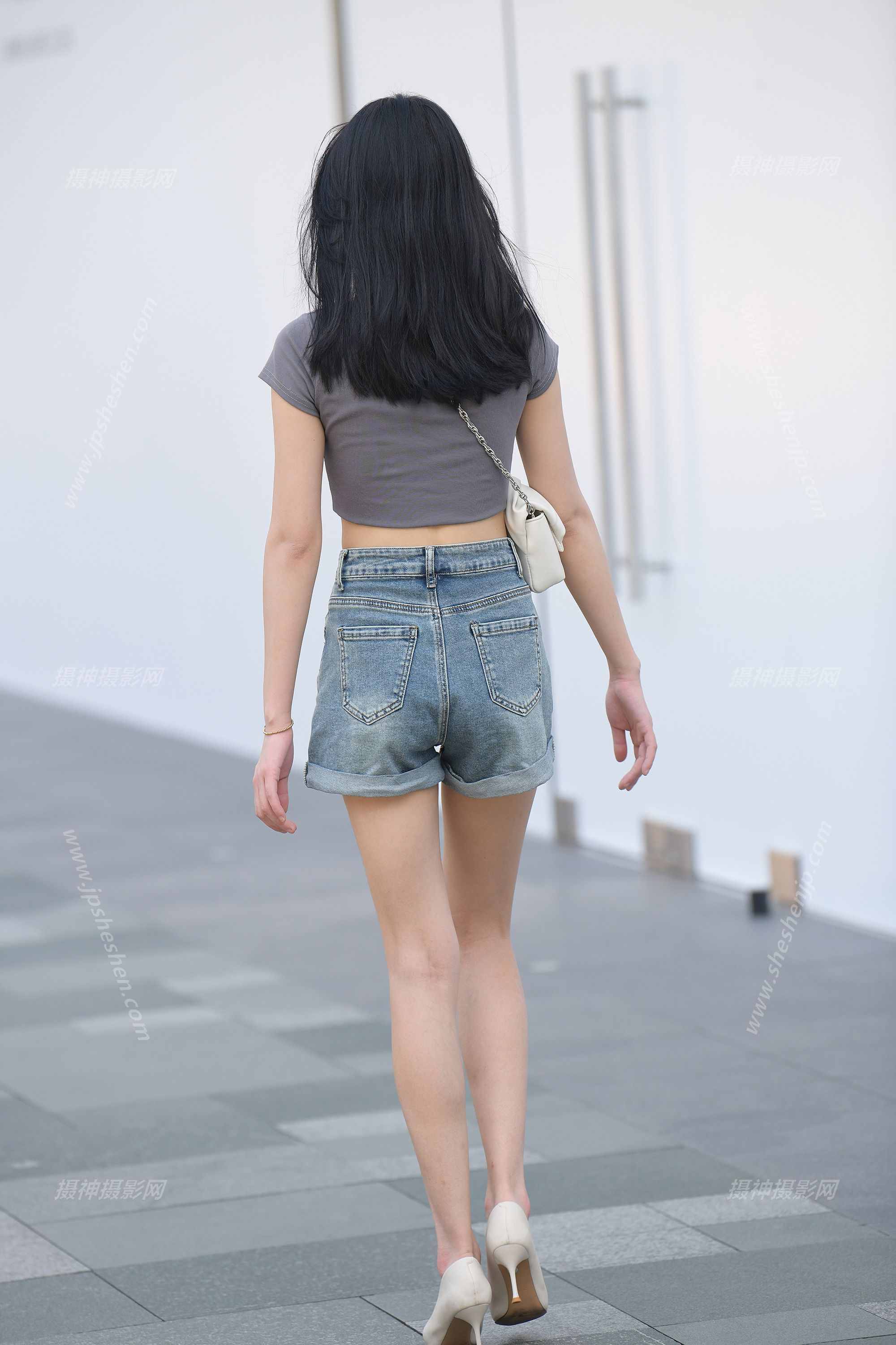 13164-tt0d2cjshbj.jpg