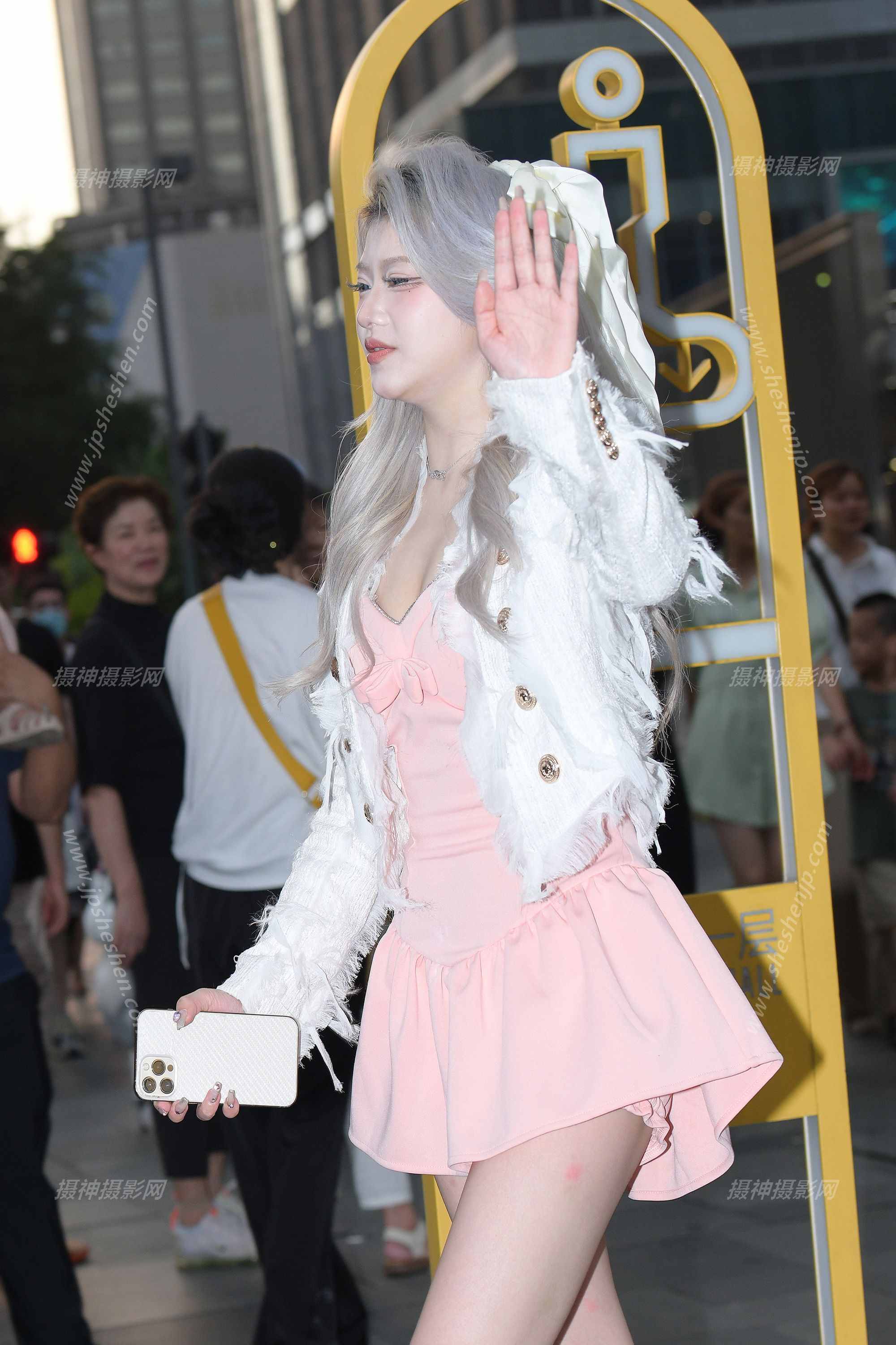 12937-2hkbb05wiyy.jpg