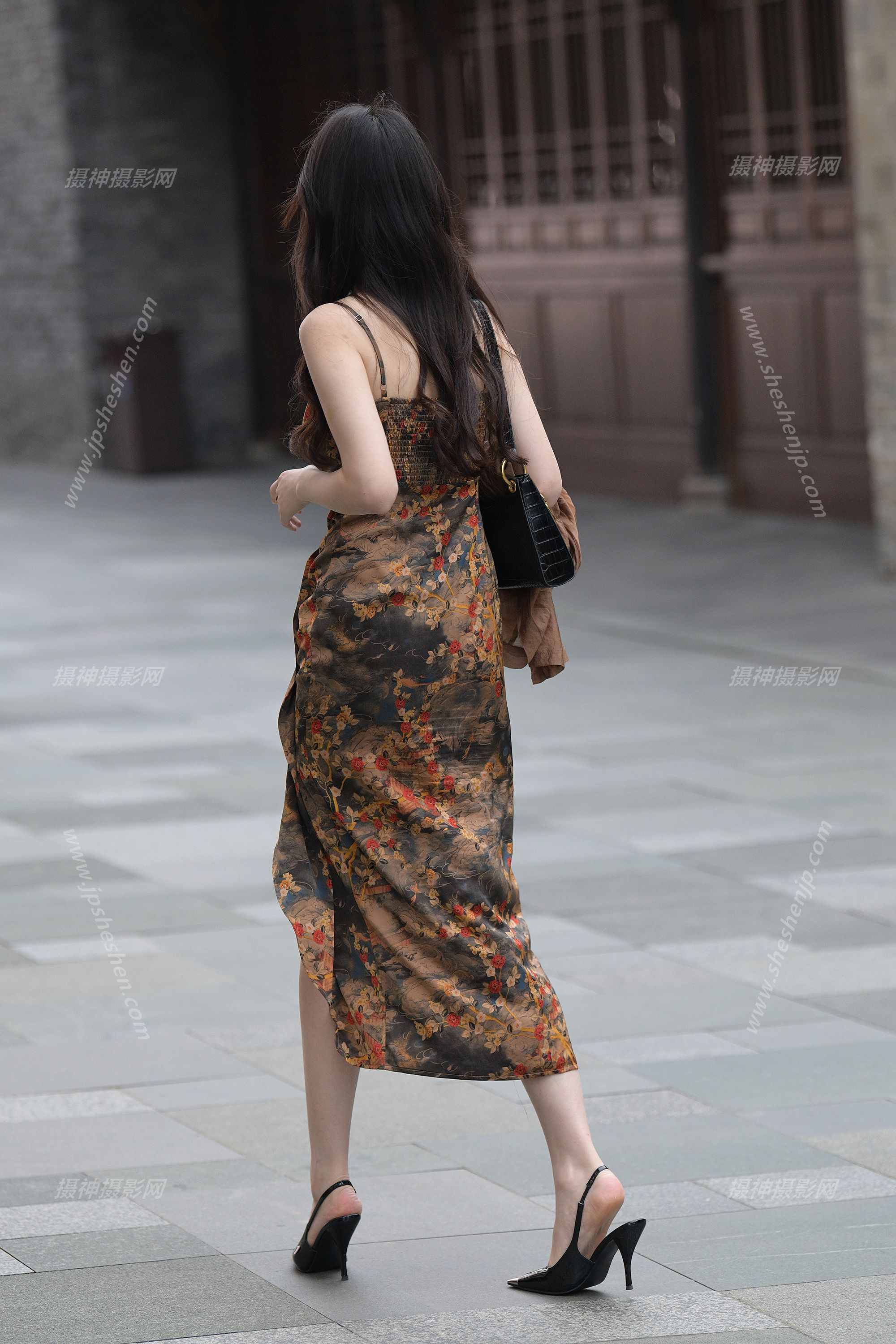 12852-lg1kkb2acdw.jpg