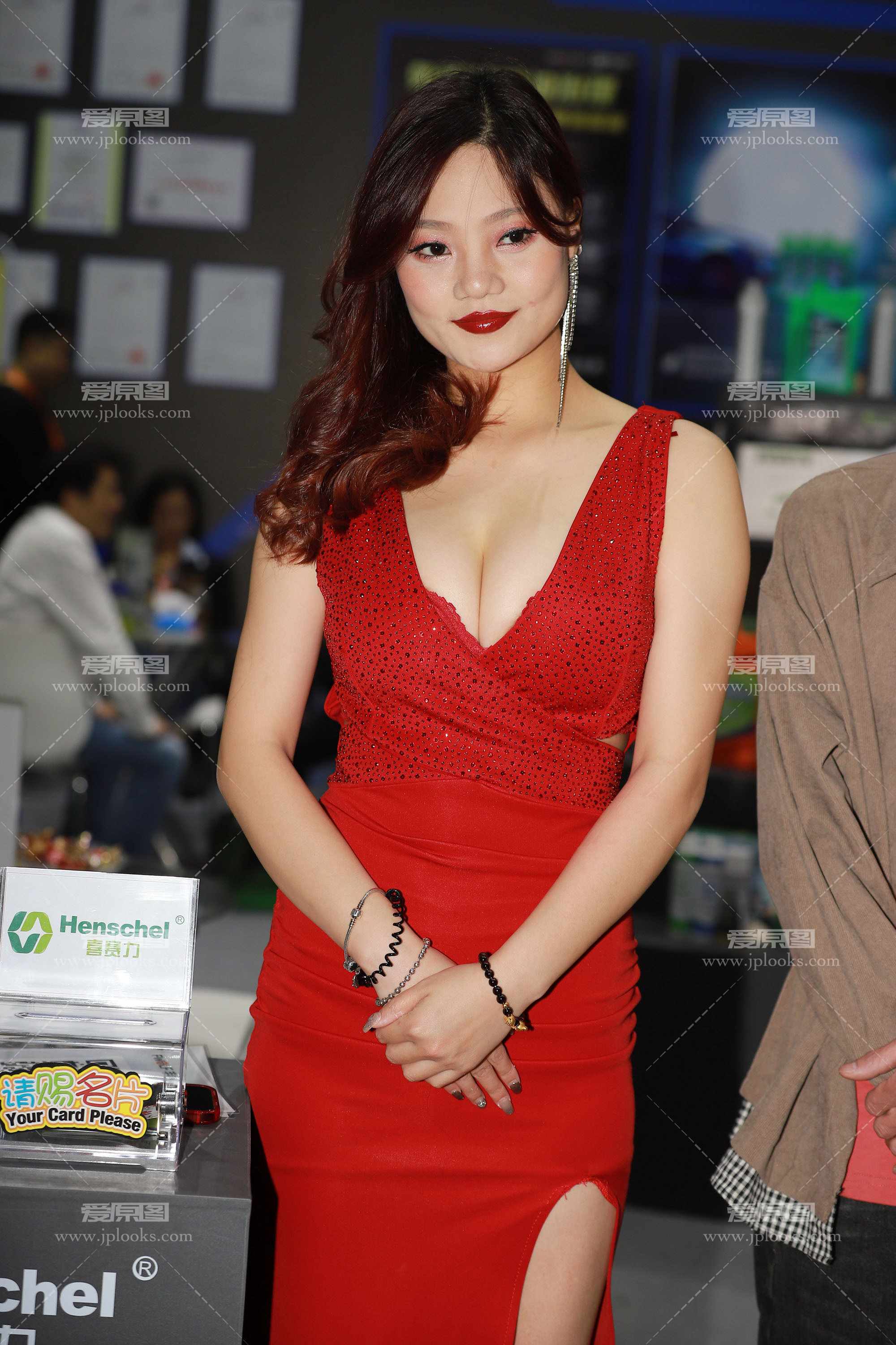 6670-f4qymf22lry.jpg
