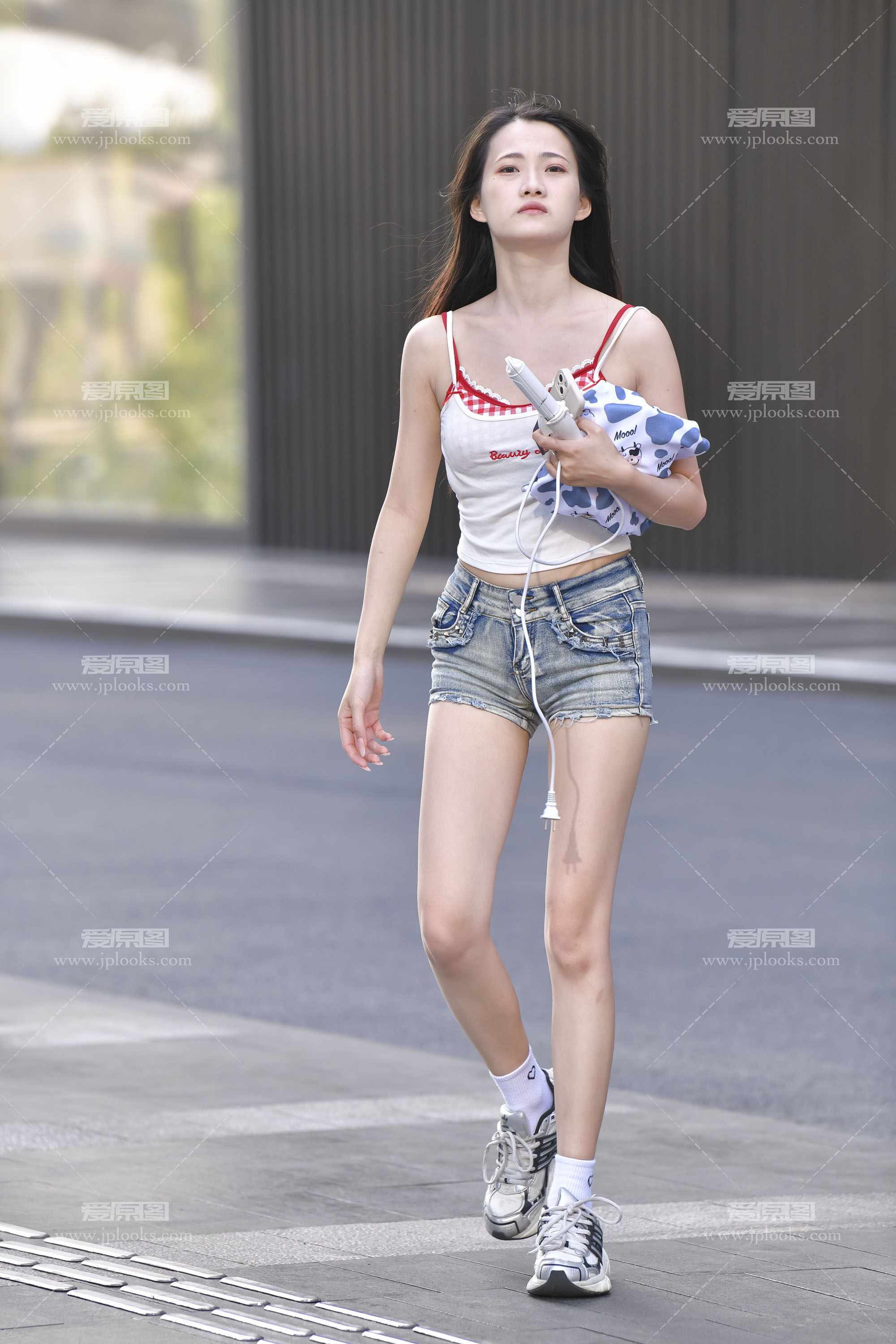 6788-3c3g1nmk0vm.jpg