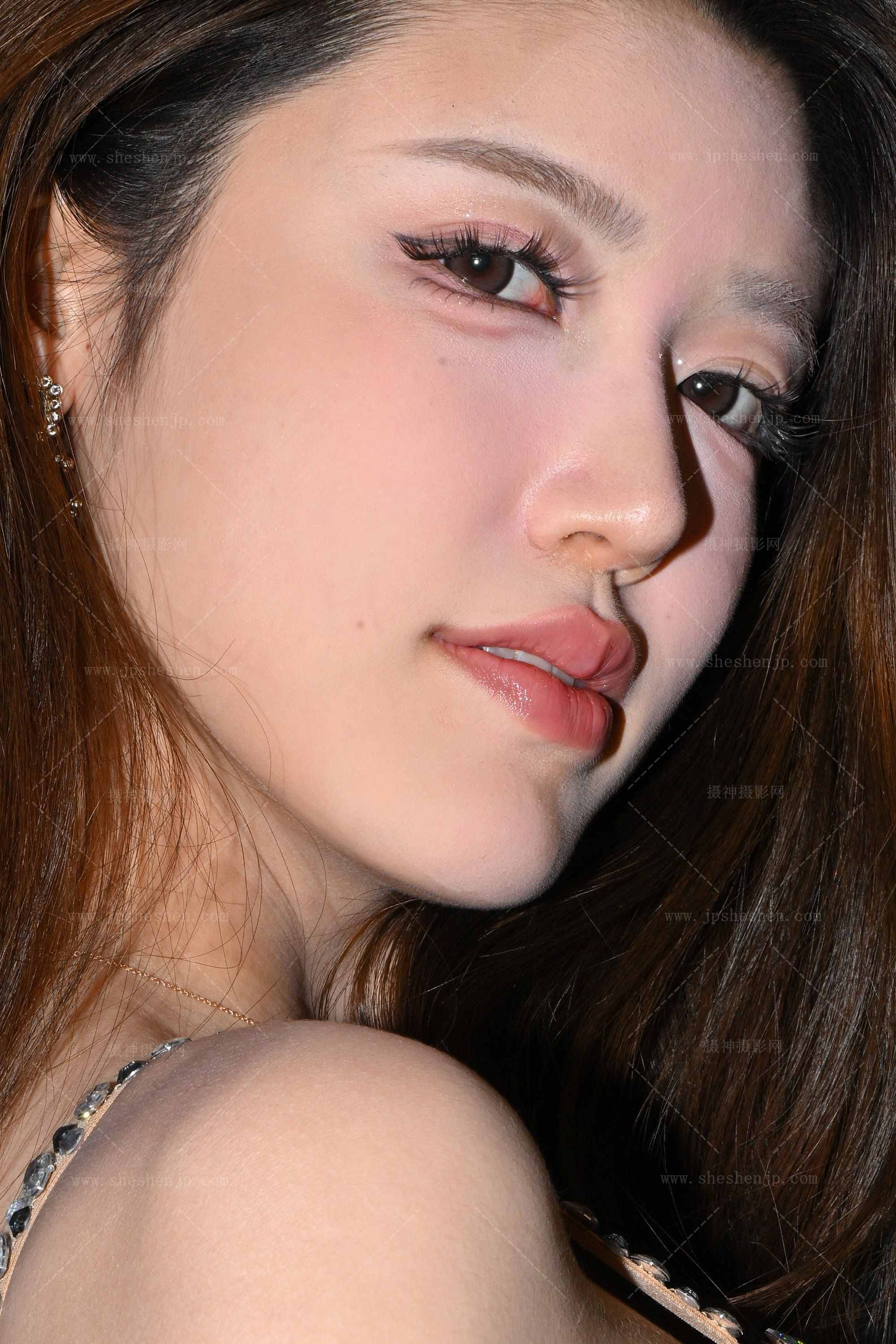20007-x12okmcjmnj.jpg