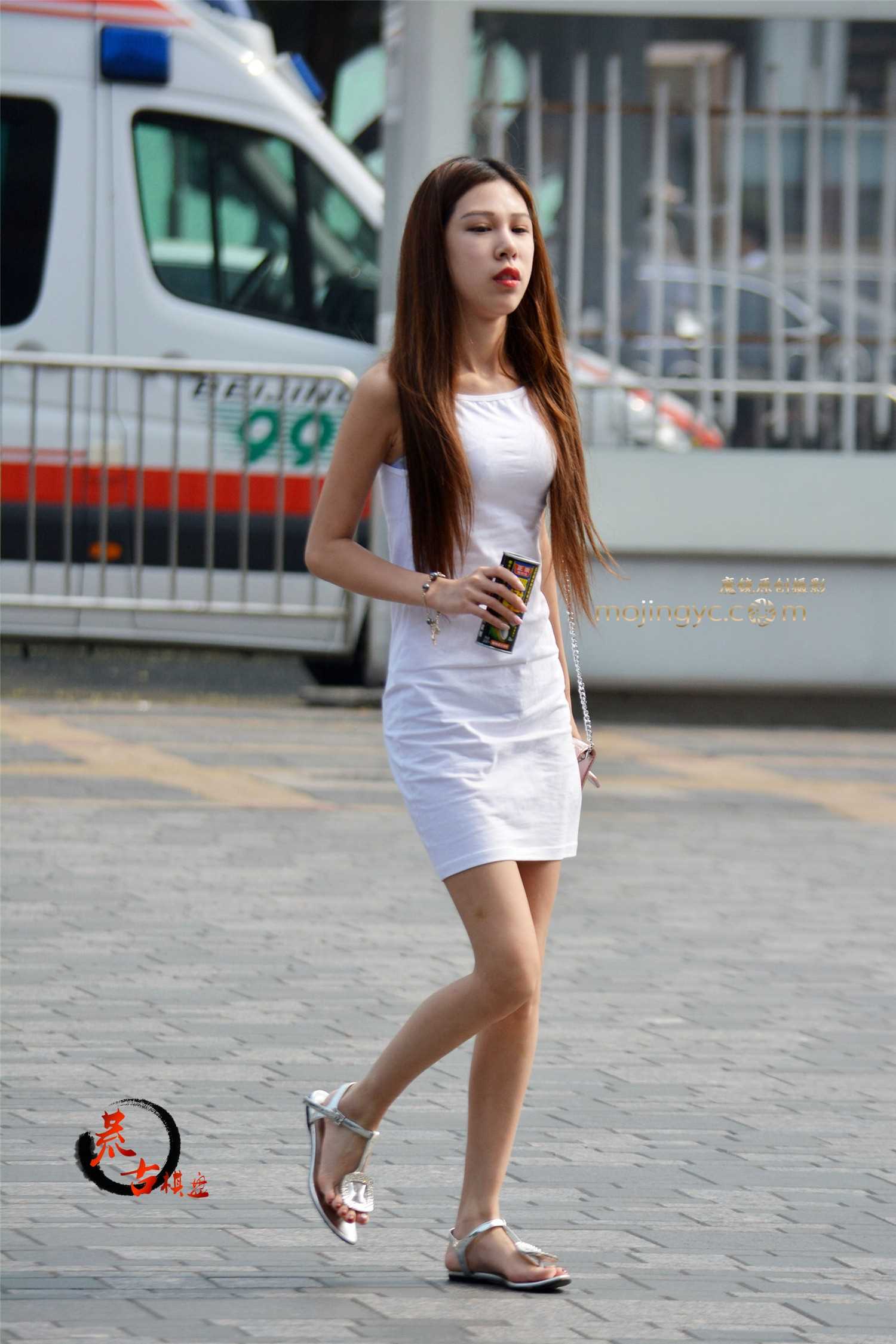 9912-xkqh1x4p1xs.jpg