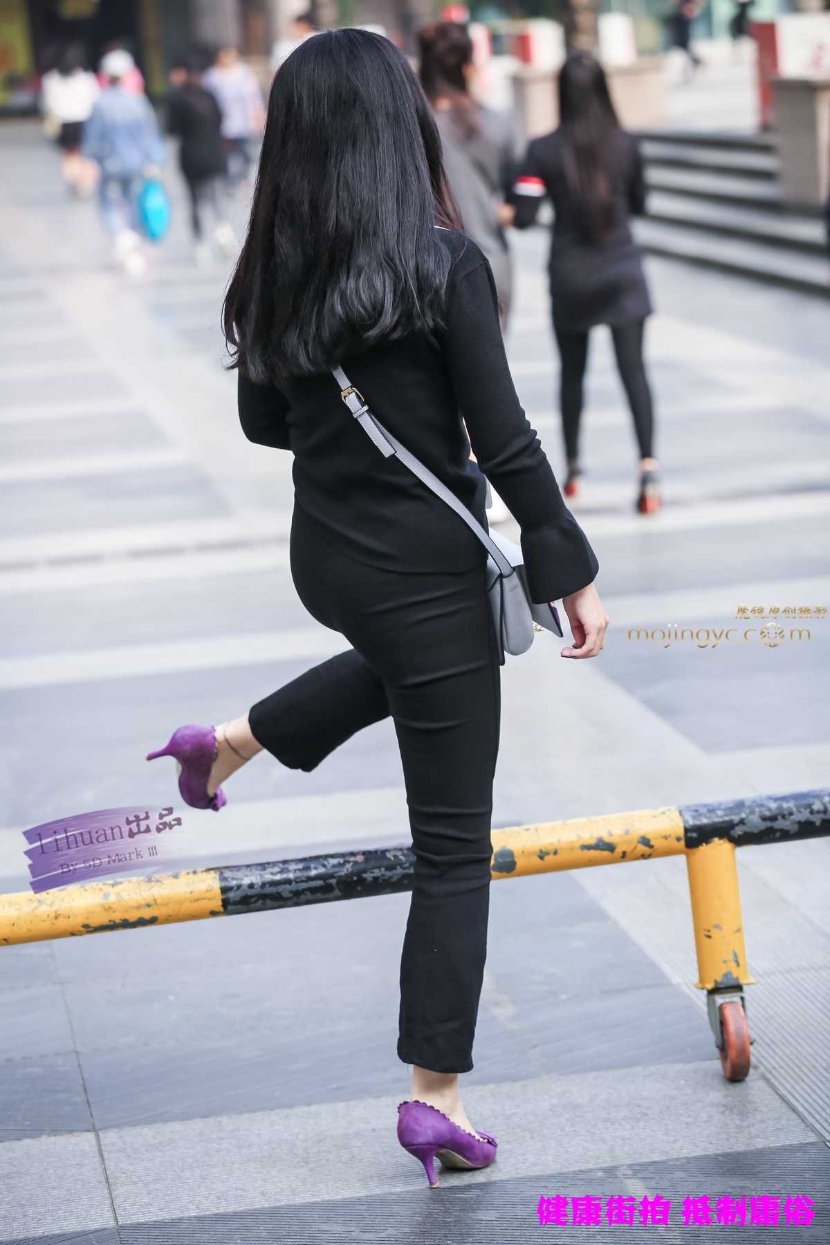 14330-c4lxi4agoo2.jpg
