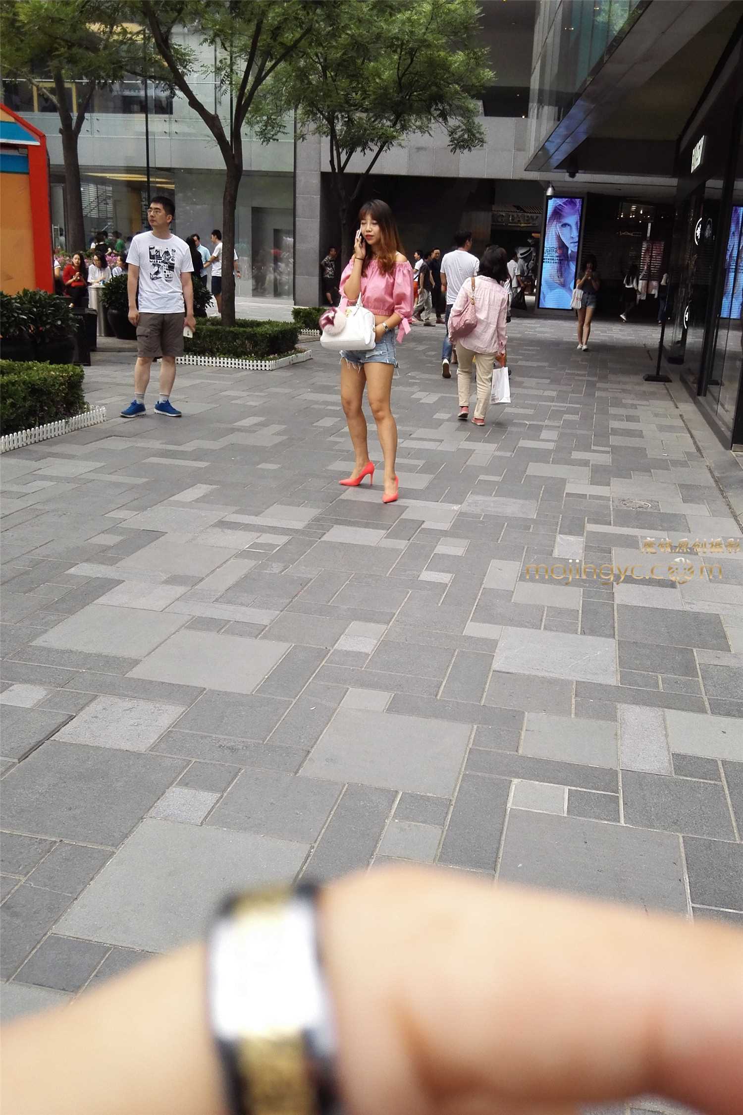 16653-q5t1mb0ew03.jpg