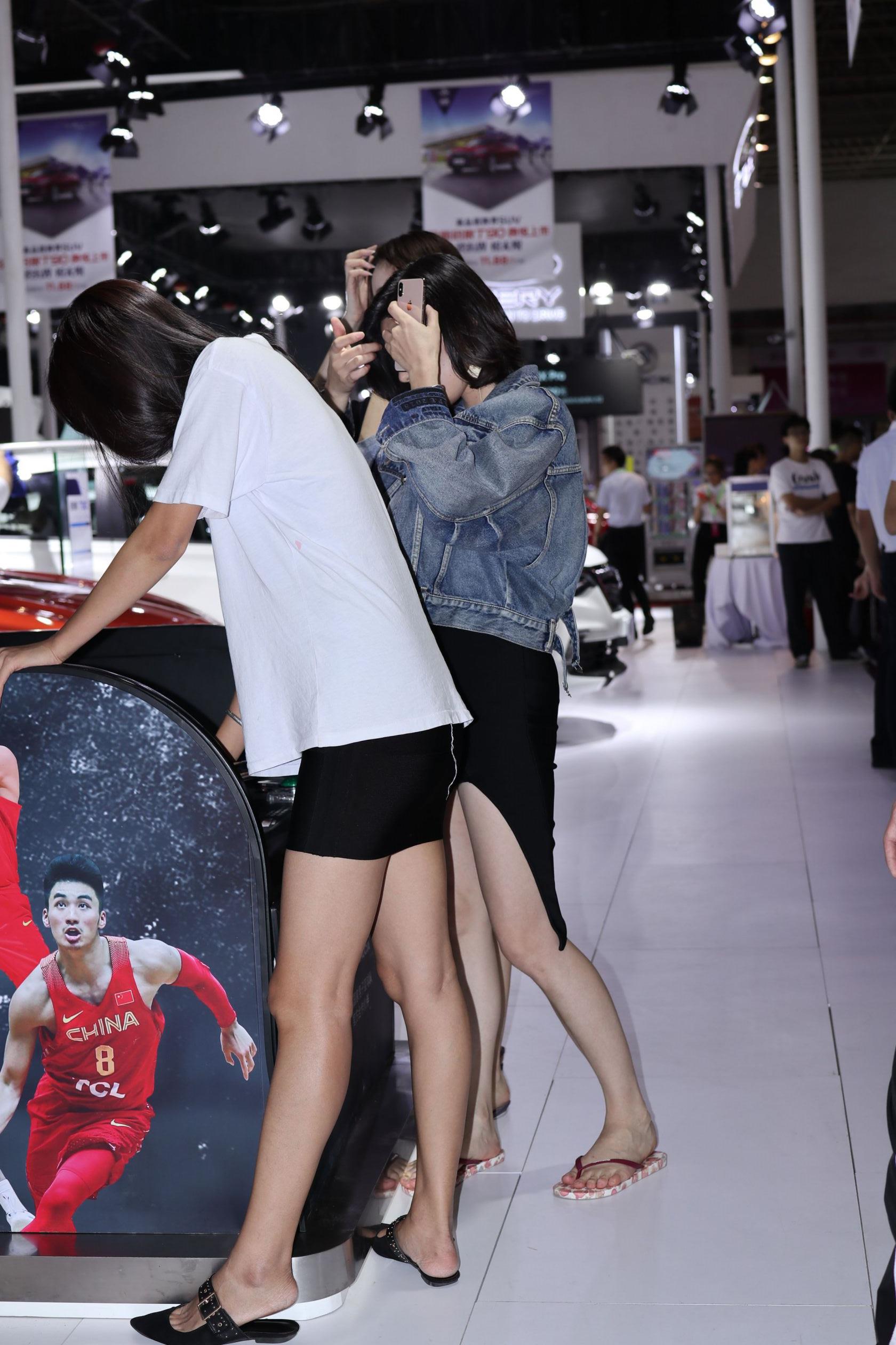 24586-4upnsg323sm.jpg