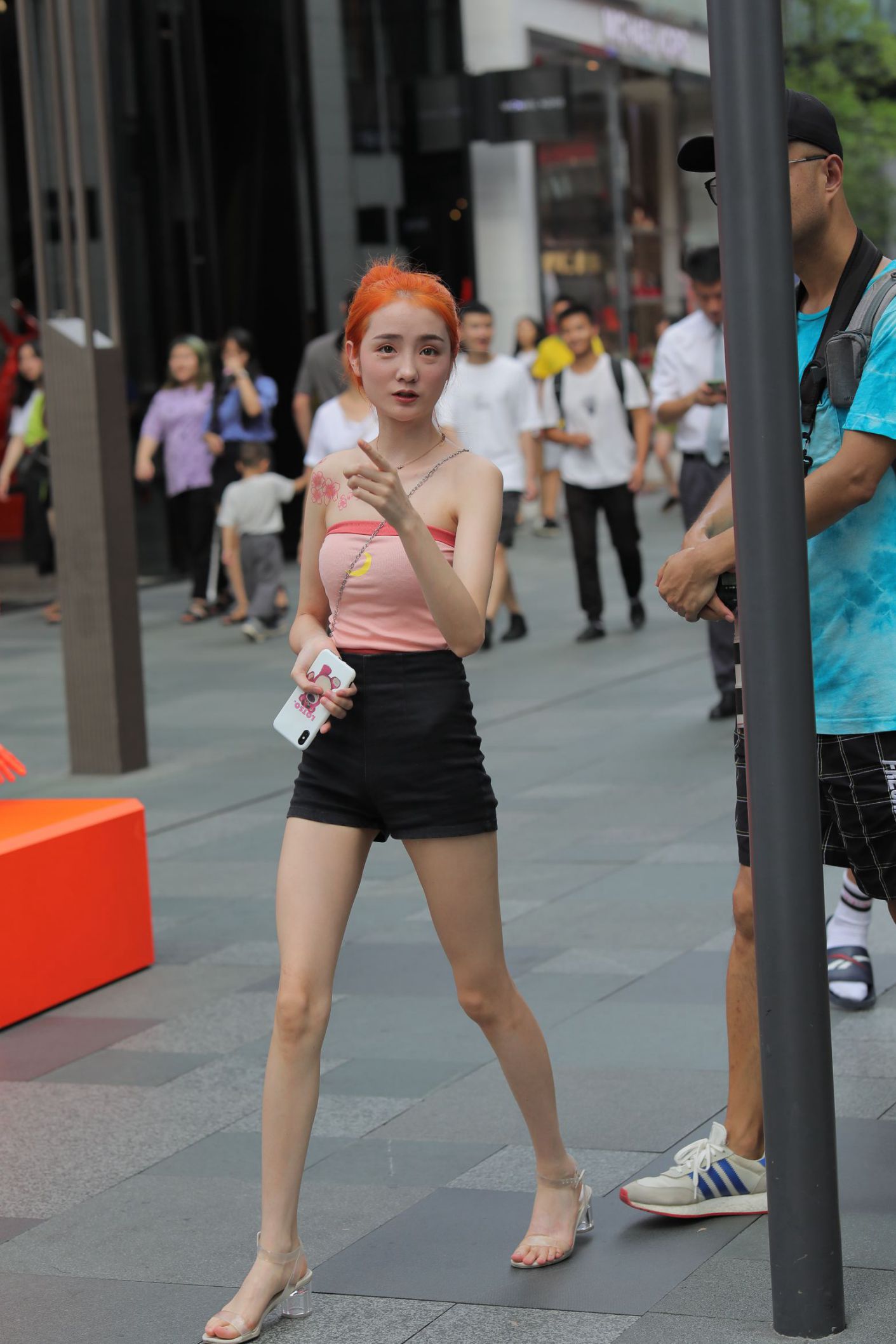 25081-nmglyx113qd.jpg