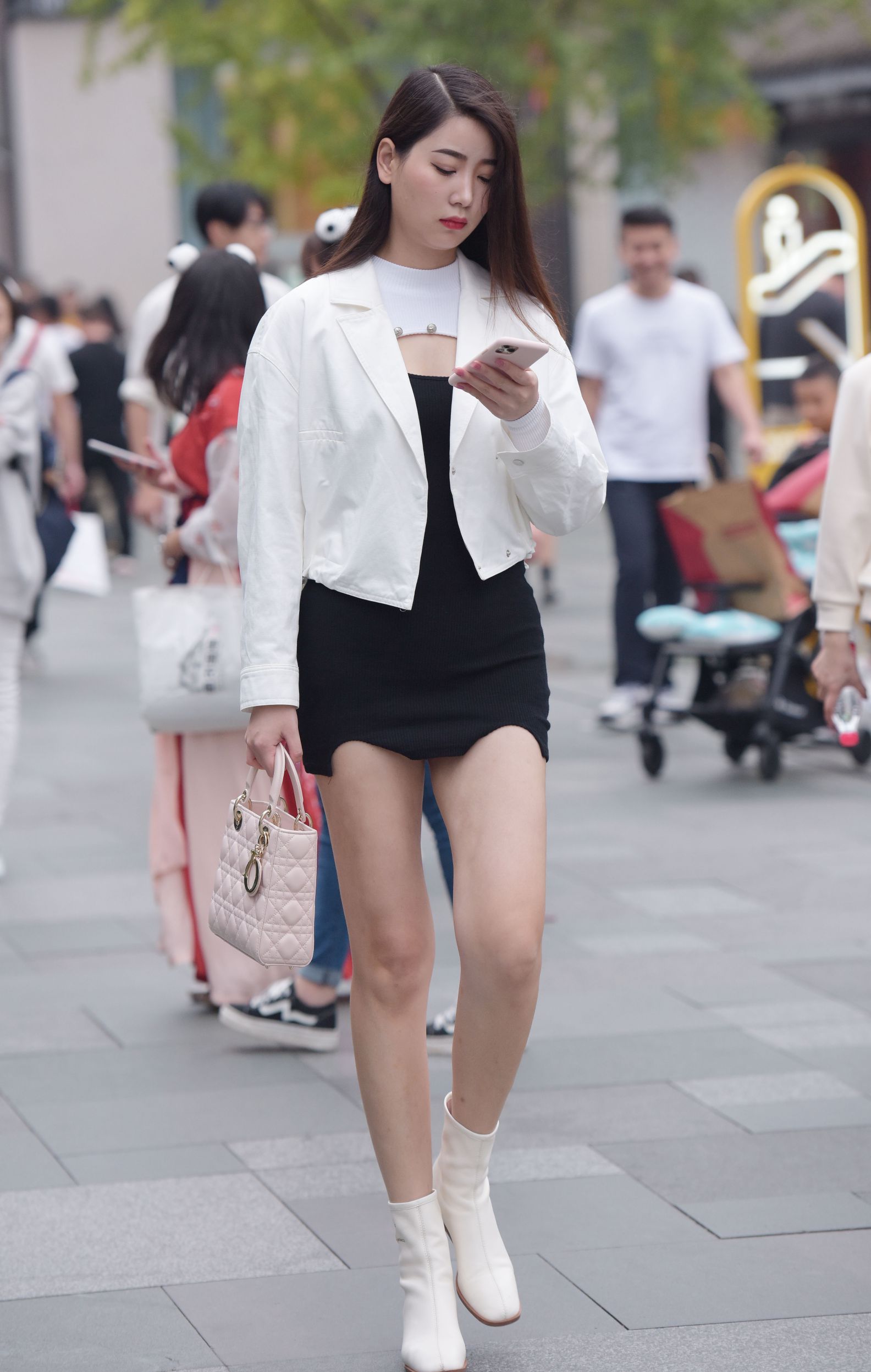 25262-cvv4tnm5rr3.jpg