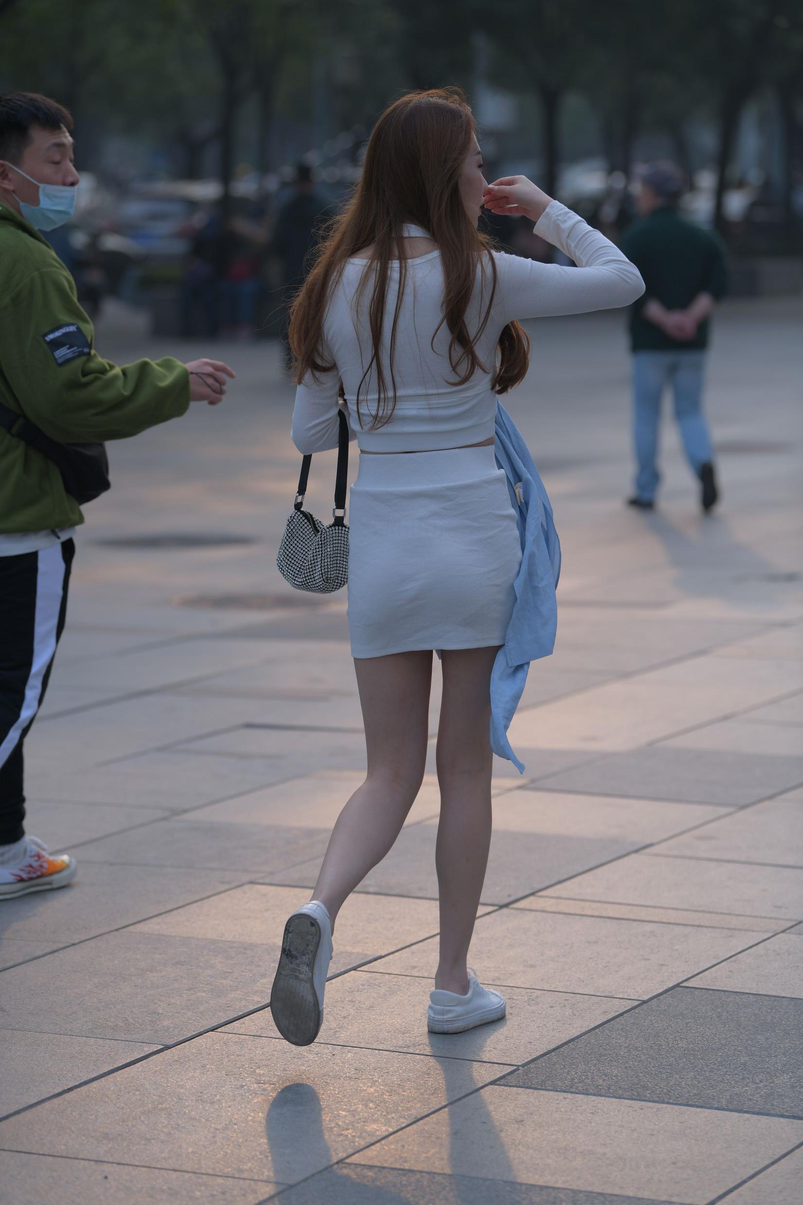 26041-c4dbcdx0n1l.jpg