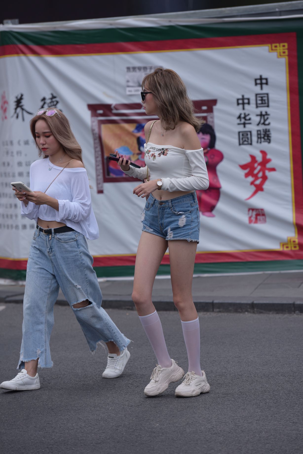 28905-4ymlkglki53.jpg