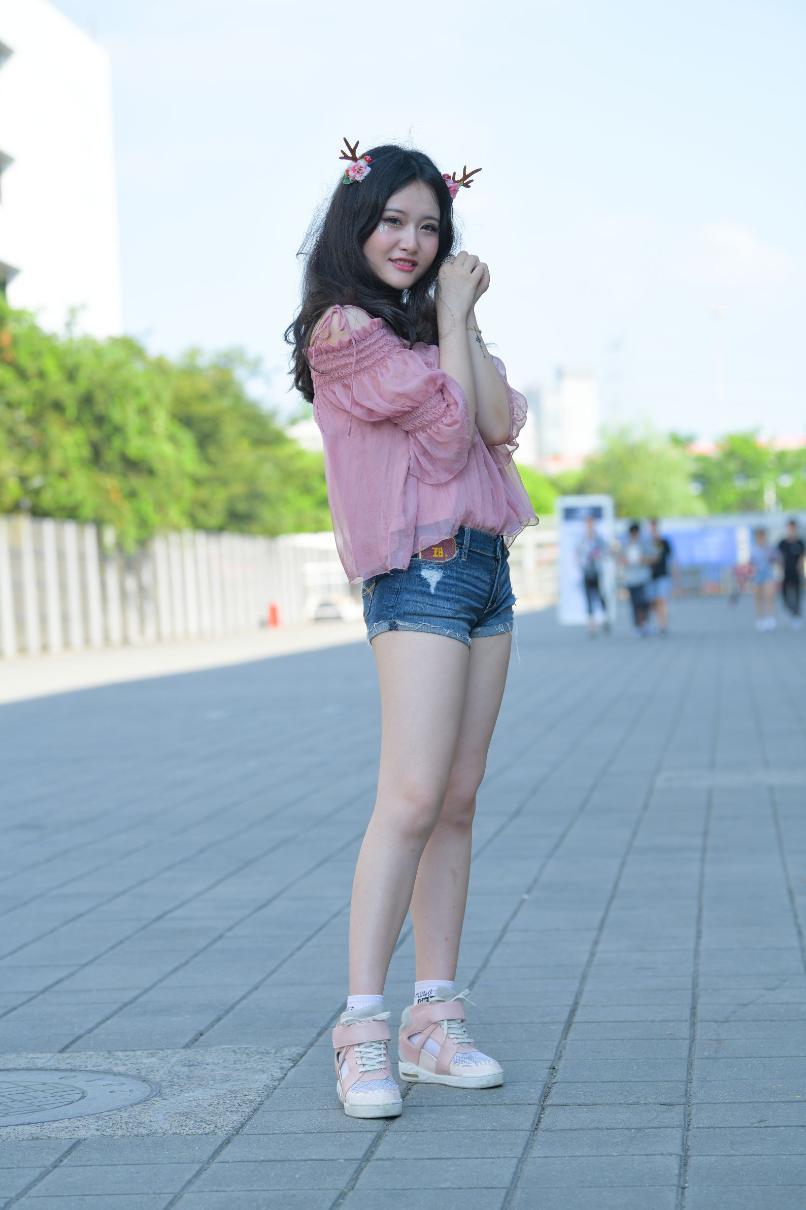 29265-xz2zbda422q.jpg