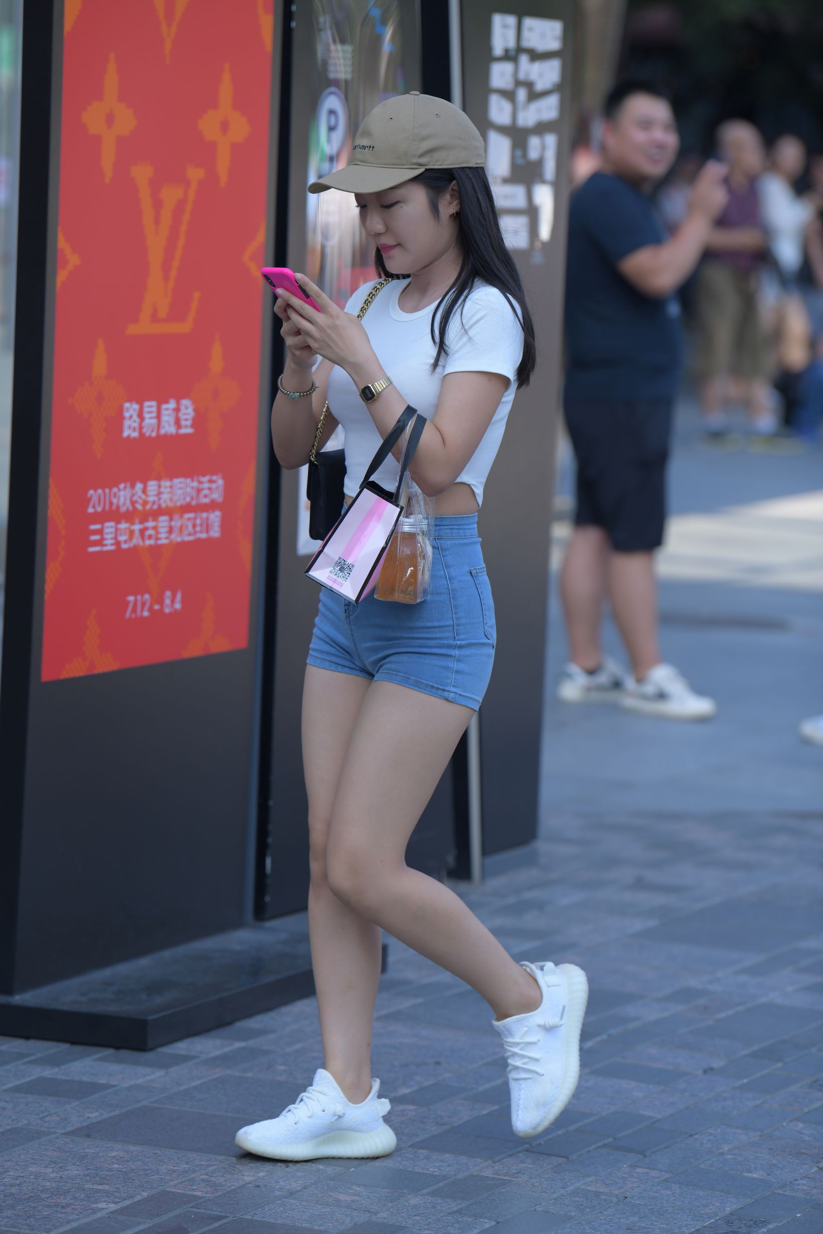 29353-t4bondb2iau.jpg